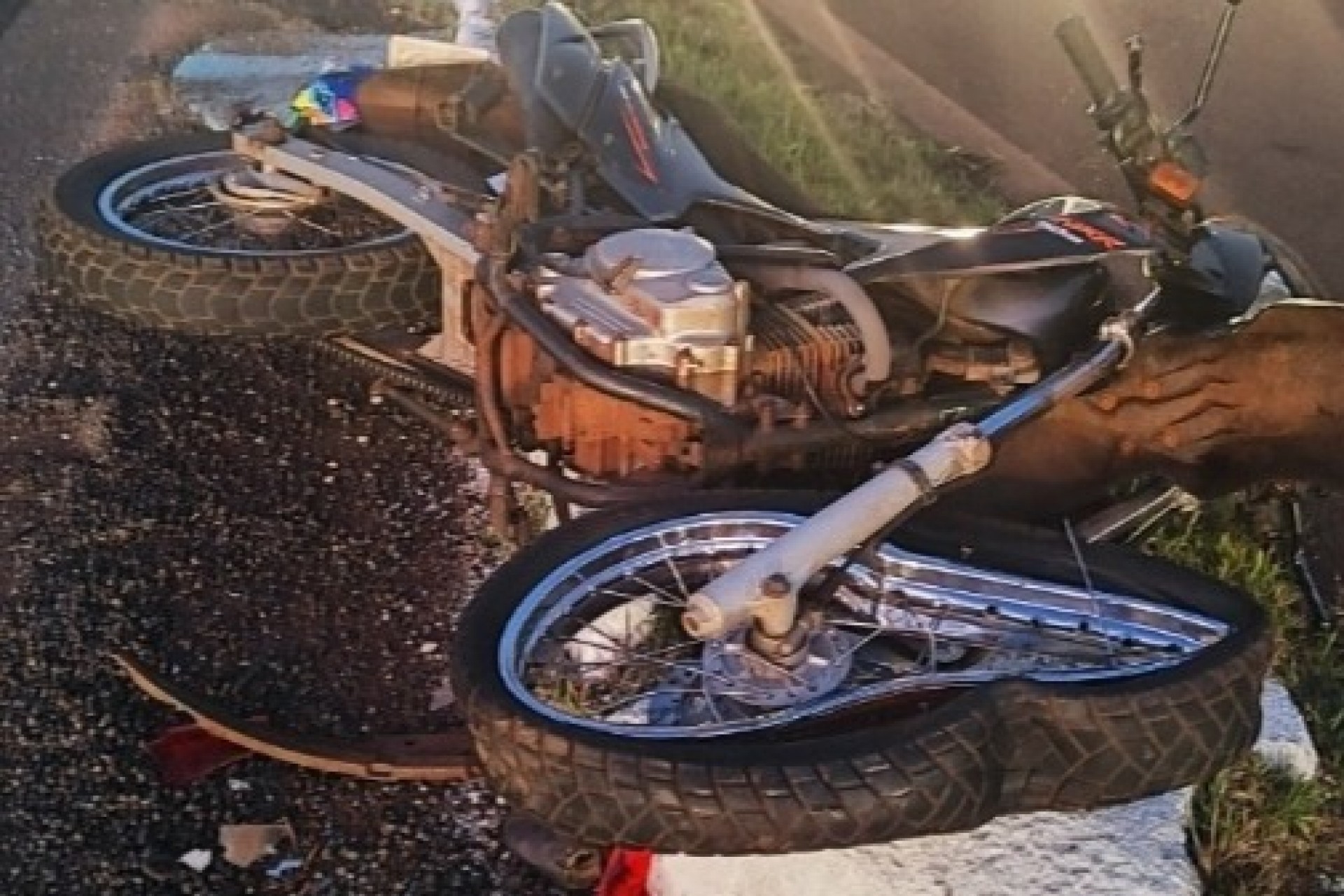 Acidente no trevo de acesso da BR 277 em São Miguel do Iguaçu deixa motociclista em estado grave