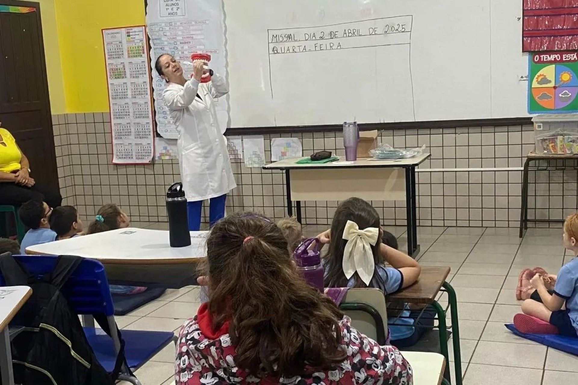 Ações de incentivo à saúde bucal são realizadas na Escola em Linha Jacutinga