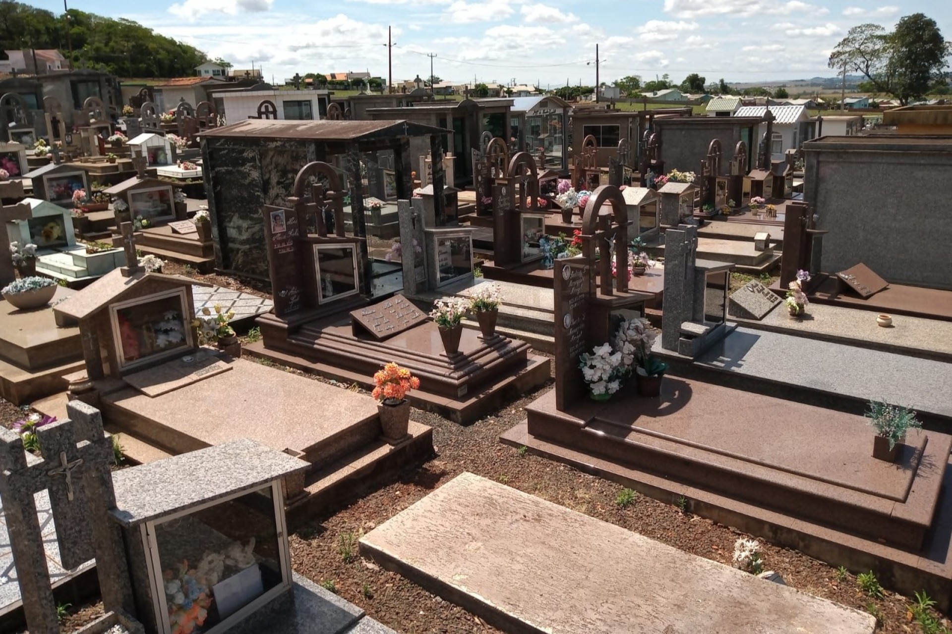 Administração Divulga prazos para limpeza e reformas no Cemitério Municipal