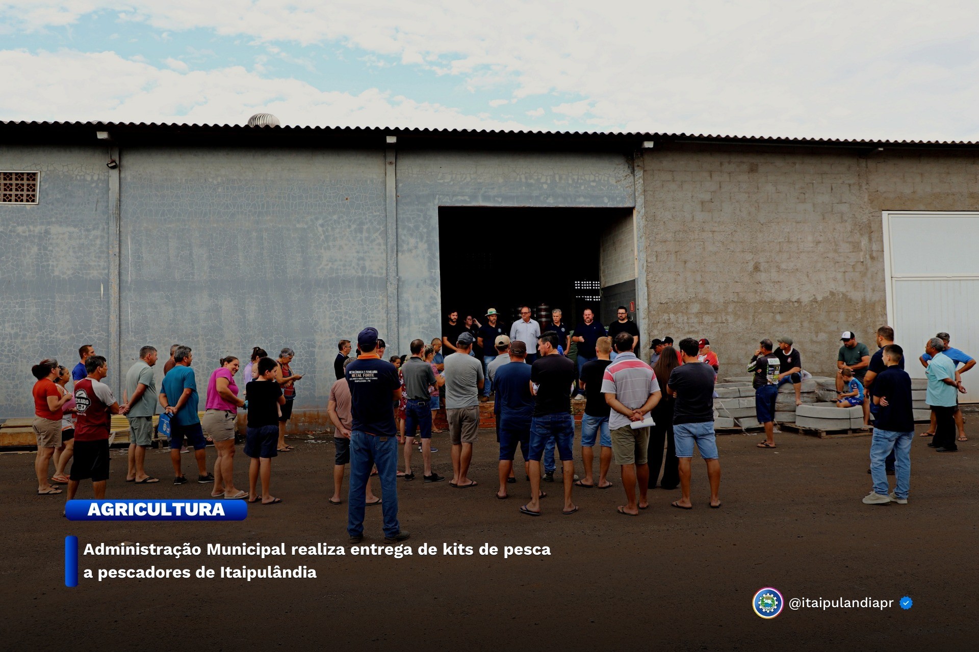 Administração Municipal realiza entrega de kits de pesca a pescadores de Itaipulândia