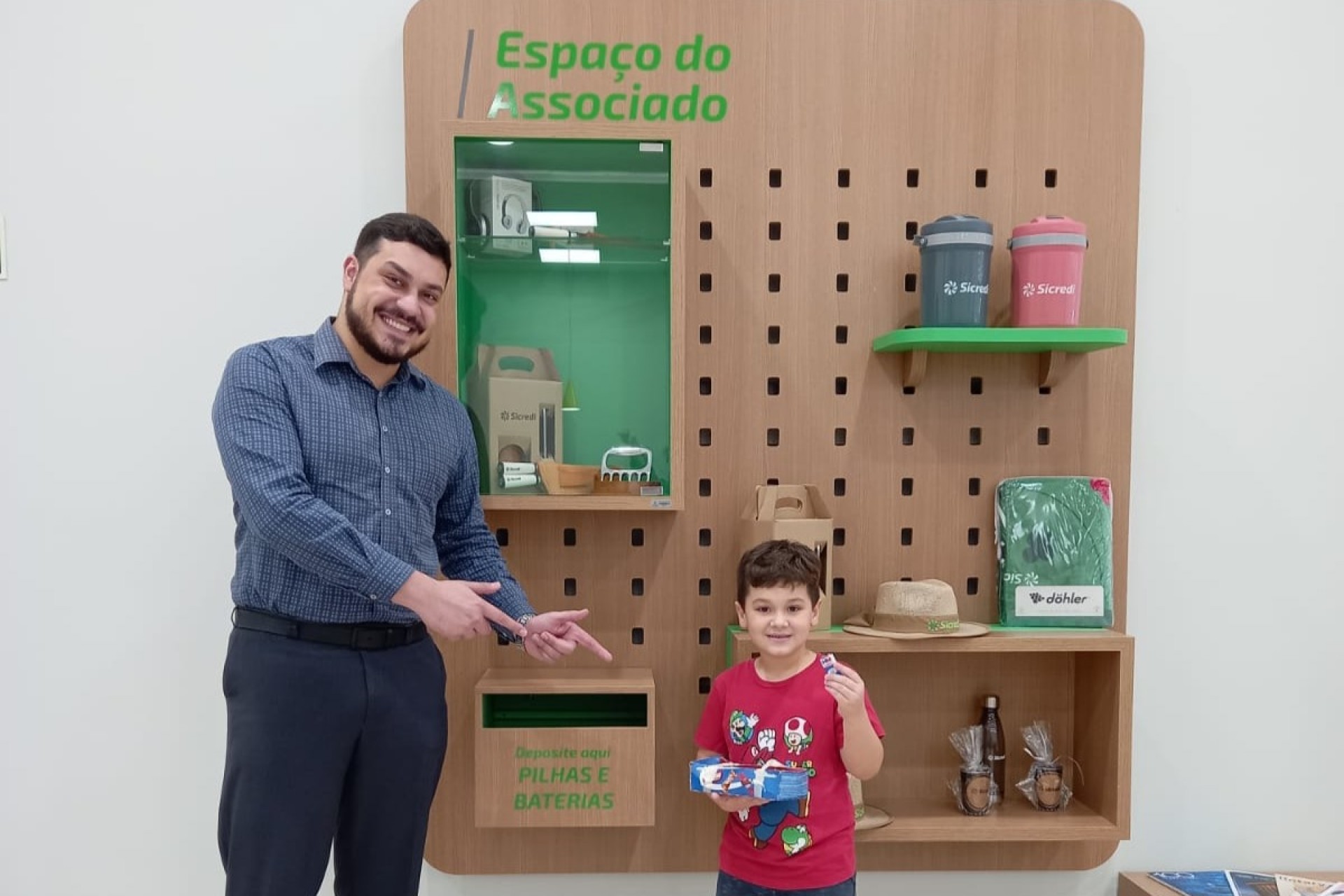 Além do tradicional cafezinho do Sicredi, Davi gostou foi do PAPA-PILHAS!