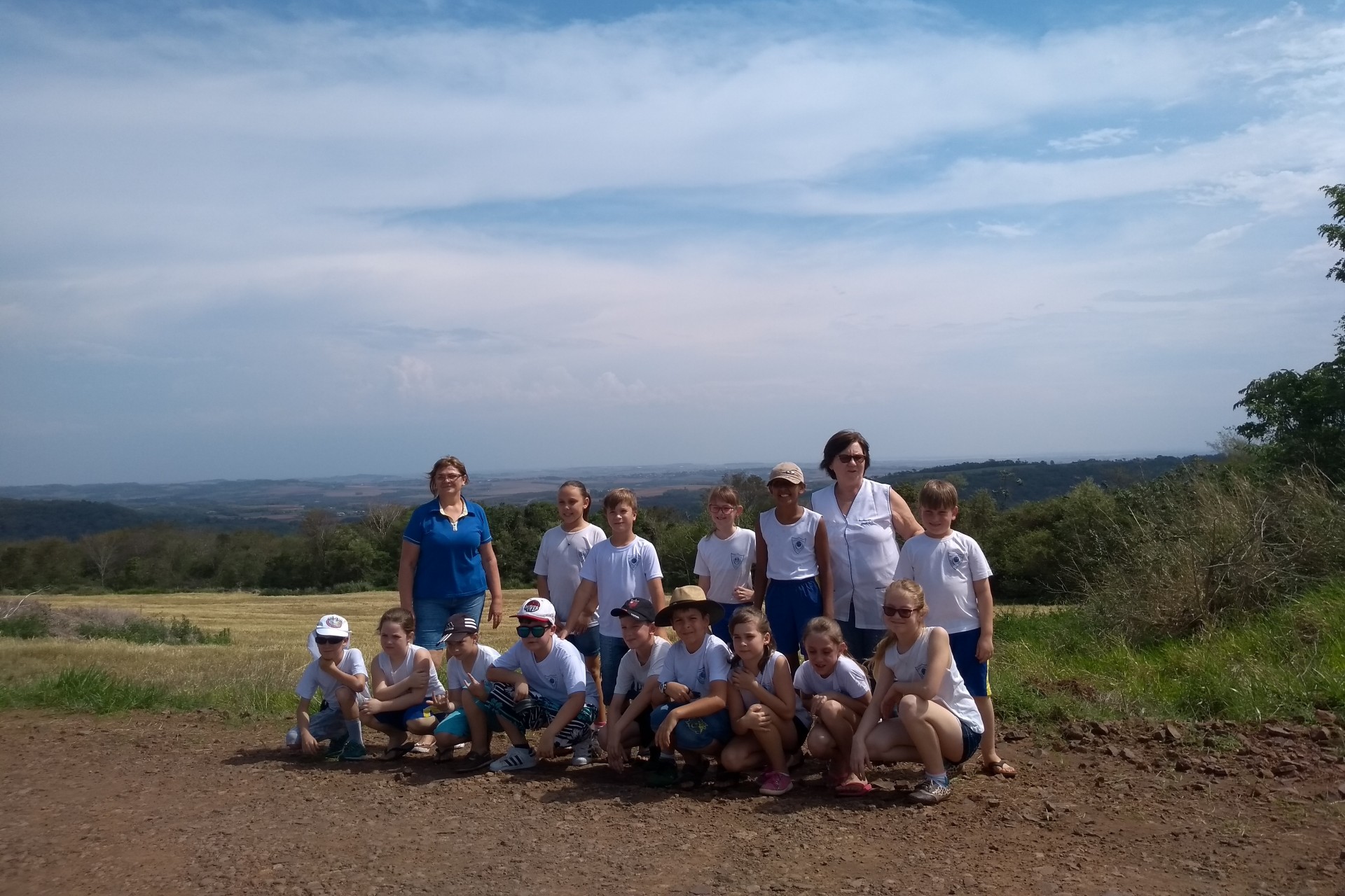 Alunos do 4º ano de Missal participam de passeio do Projeto Conhecendo Missal