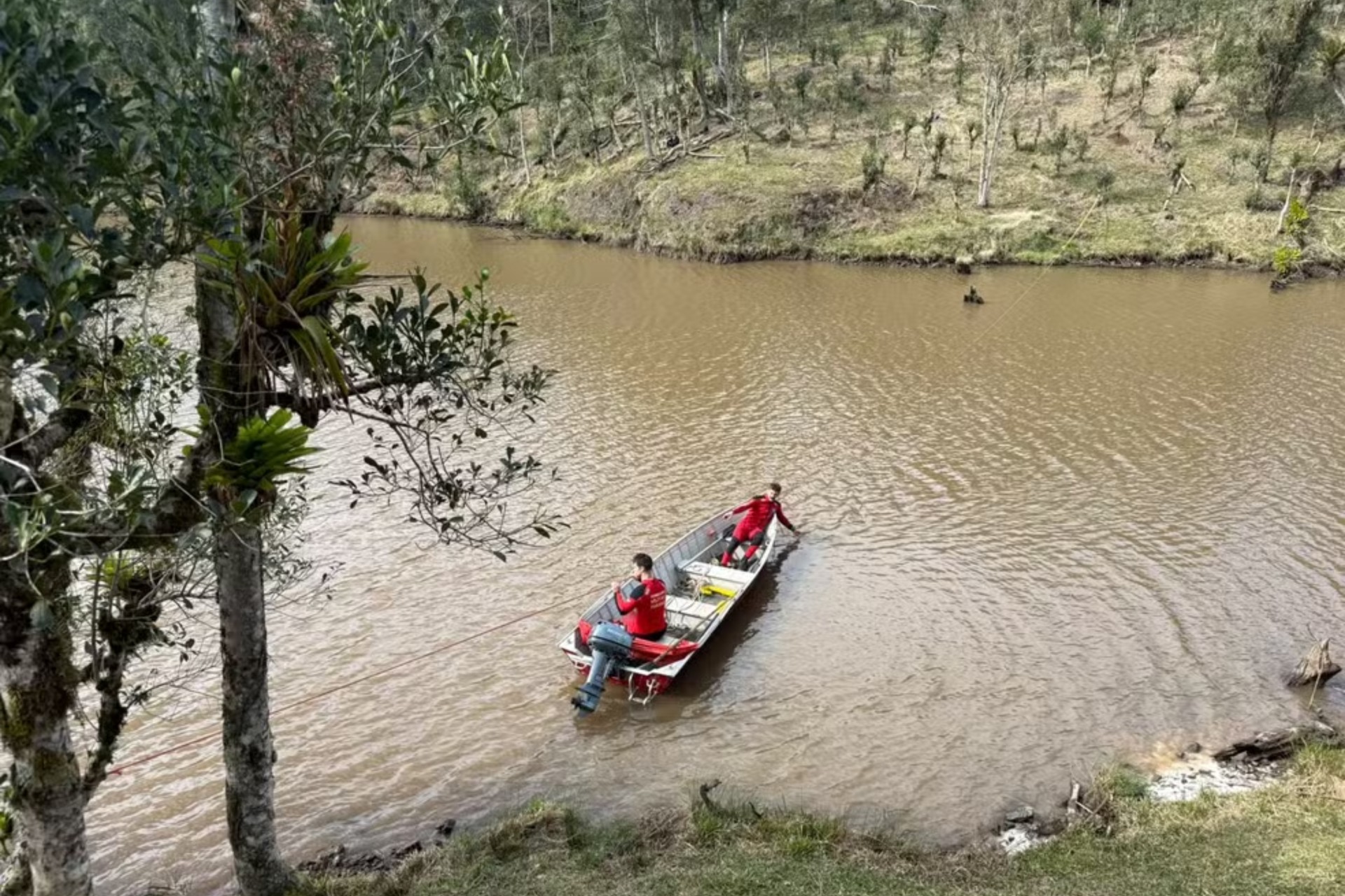 Amigos que desapareceram após saírem para pescar são encontrados mortos em açude no PR