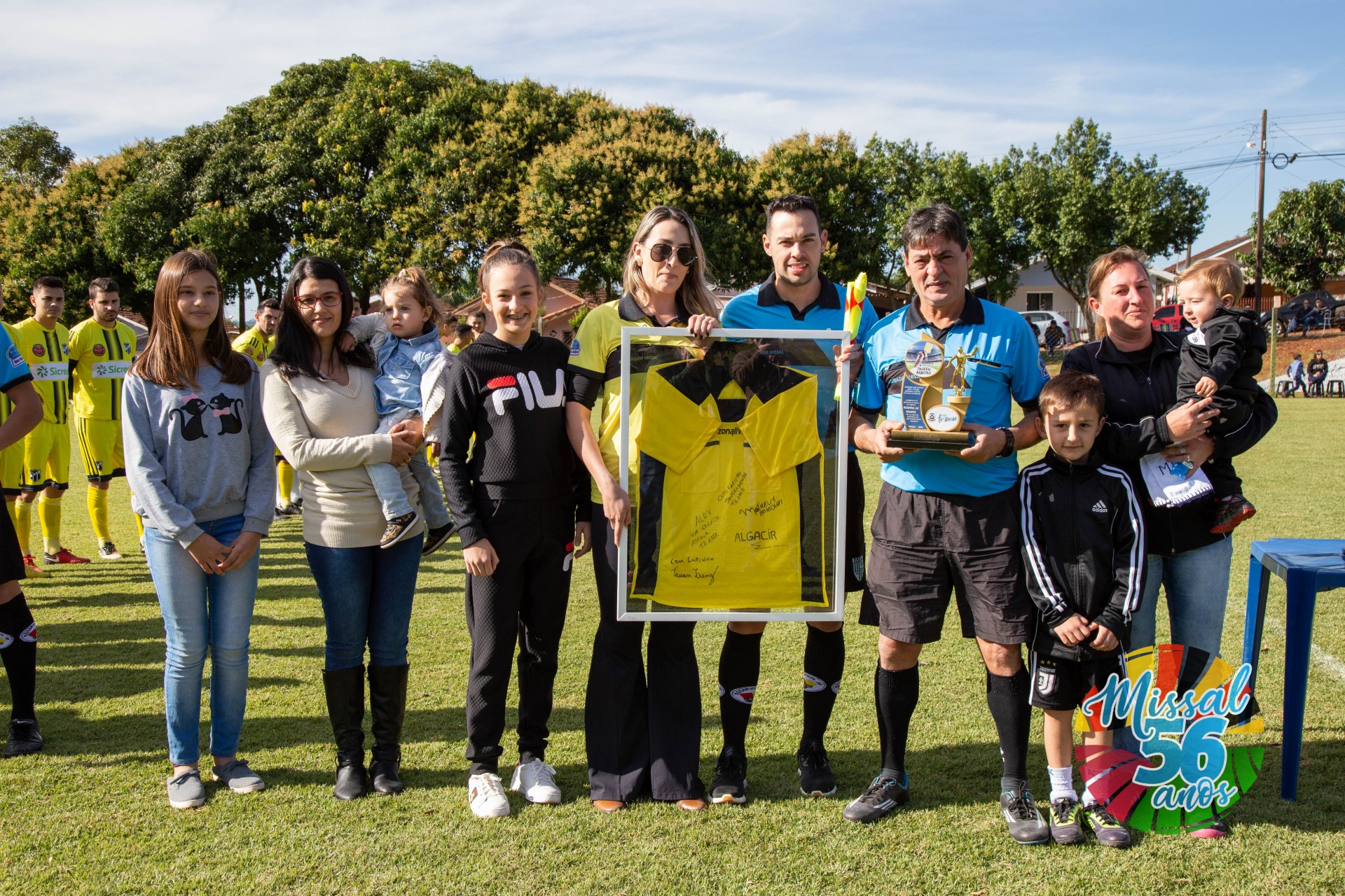 Árbitro Missalense faz a última partida na Final da Copa Oeste e recebe homenagens