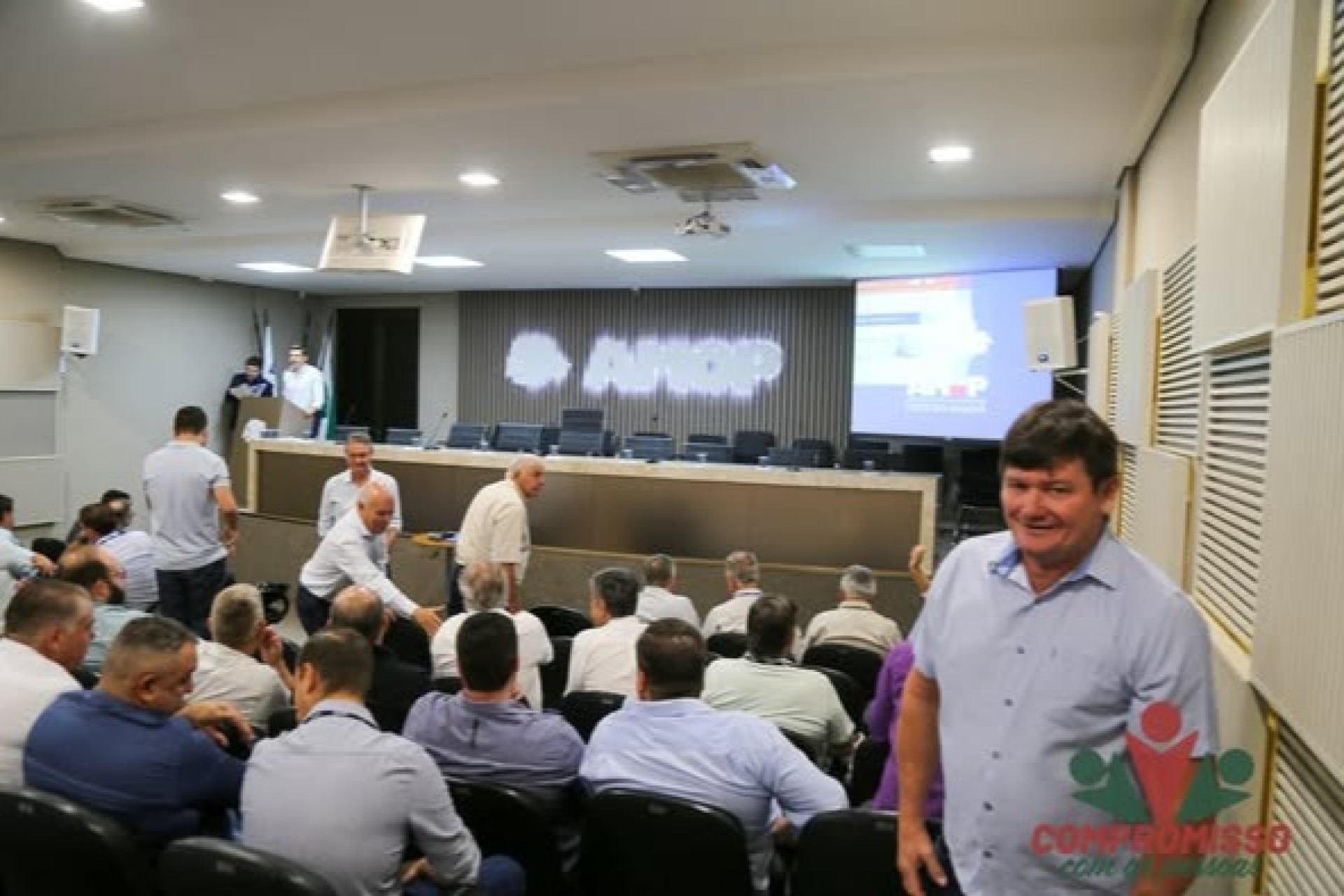 Biogás e Biometano foram discutidos com prefeitos em assembleia da Amop