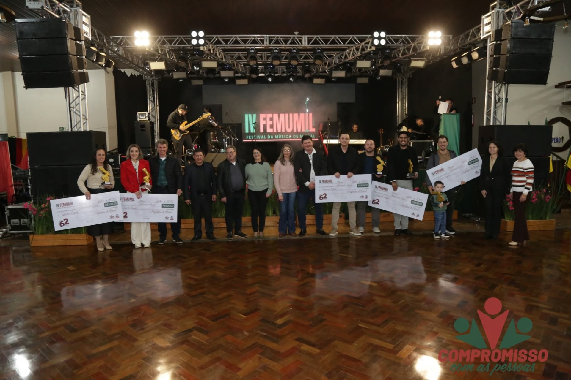 Categoria Gospel conhece os campeões no IV Femumil