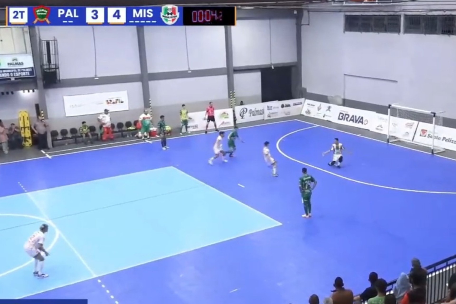 Com milagre de Michalski faltando 04 segundos Missal Futsal se classifica
