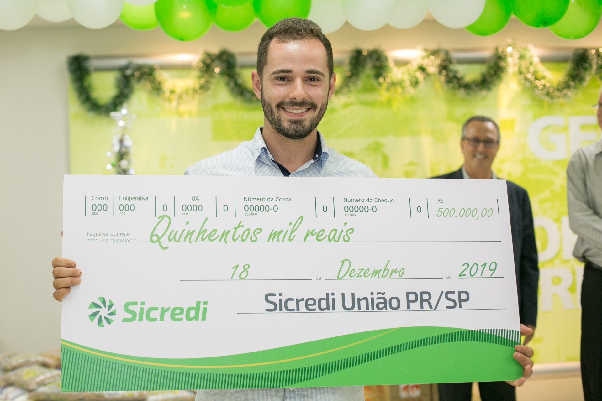Com sorteios semanais e prêmio final de R$ 1 milhão, campanha do Sicredi chega na reta final