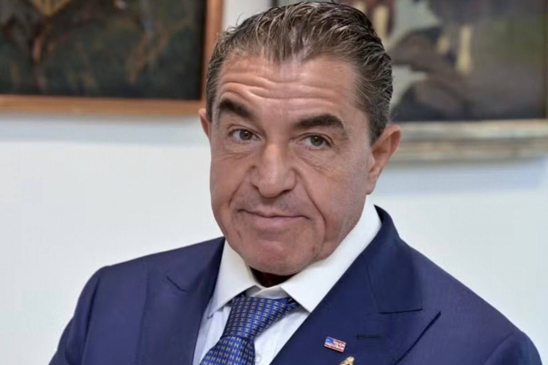 Conselheiro de Trump afirma que brasileiras são programadas para arrumar confusão: 'raça maldita'