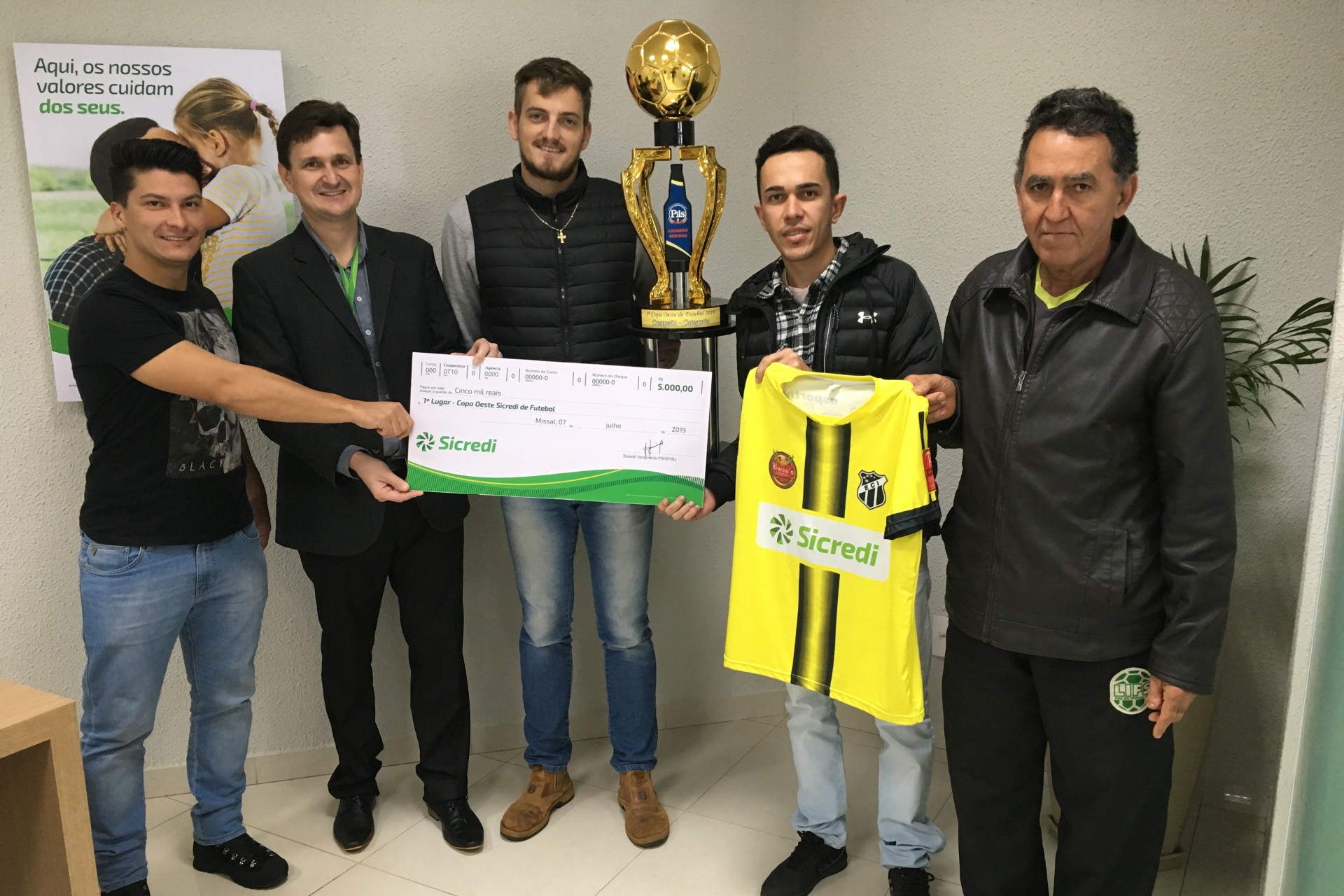 Copa Oeste Sicredi de Futebol – Vencedores receberam premiação