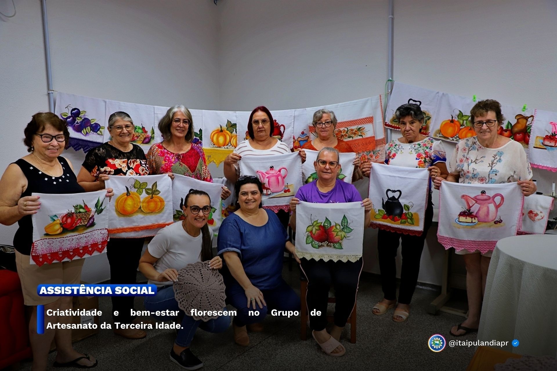 Criatividade e bem-estar florescem no Grupo de Artesanato da Terceira Idade.