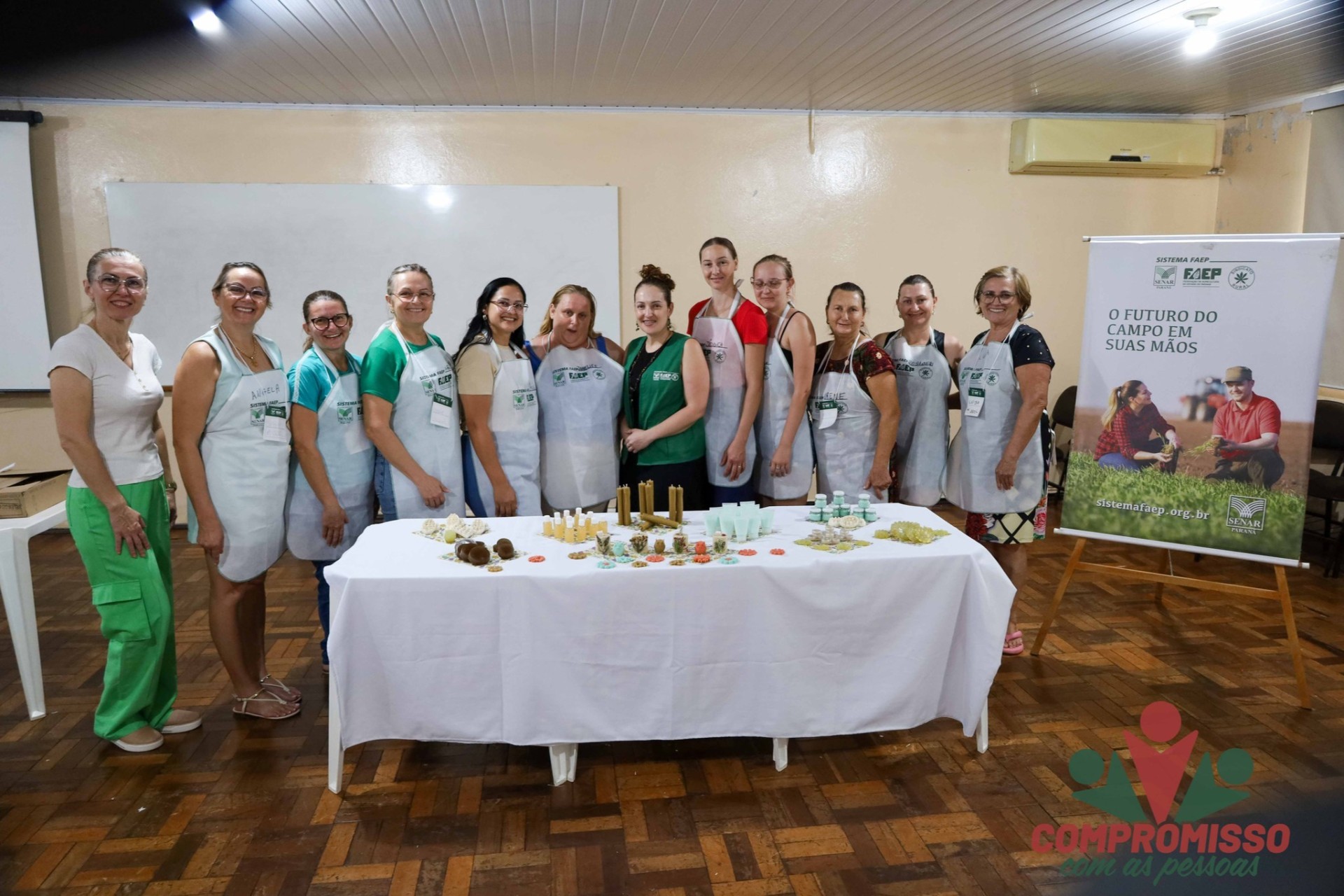 Curso de Artesanato com Produtos Apícolas em Missal promove qualificação profissional