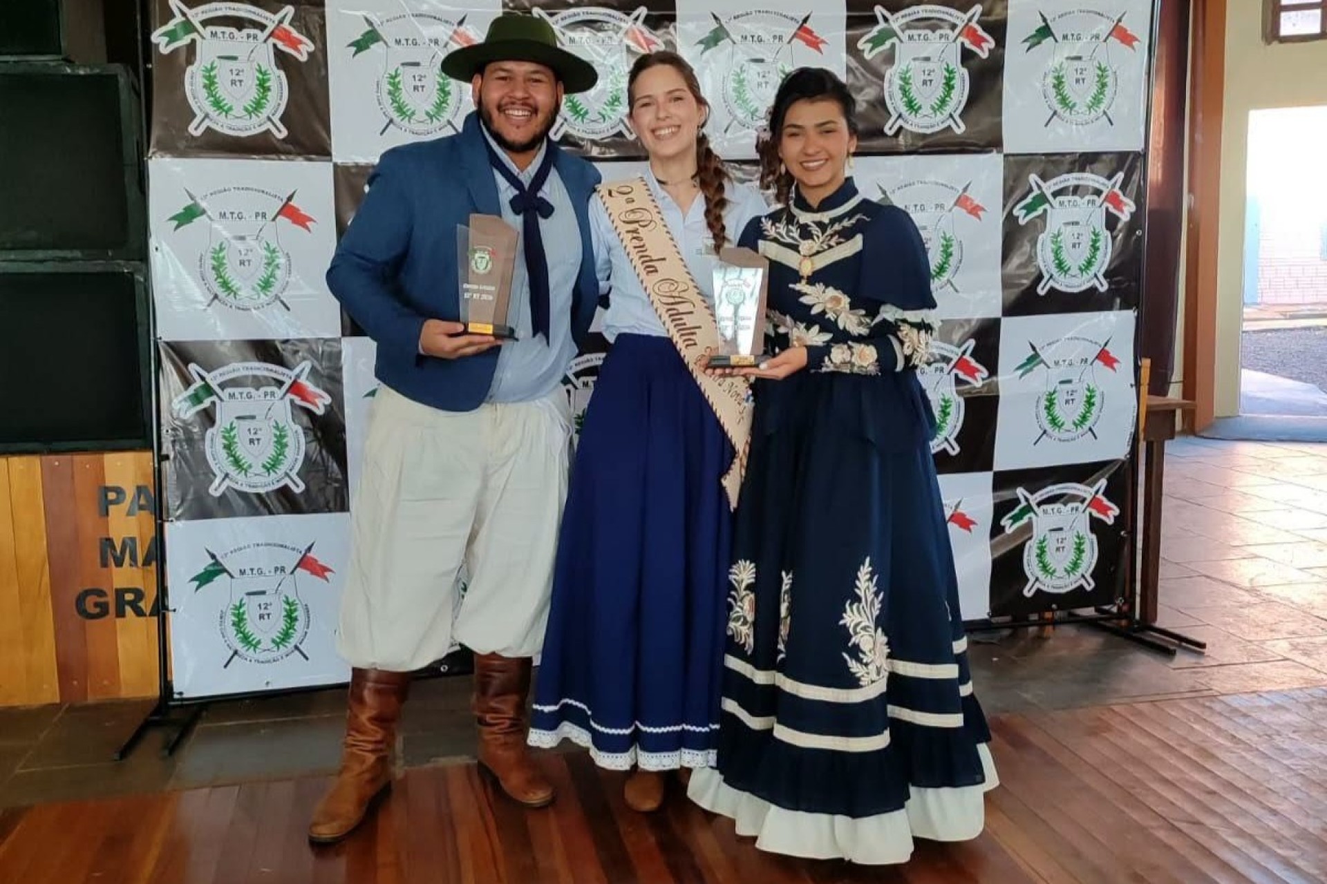 Dança Tradicional de par também se destaca na 3ª etapa do Circuito Artístico da 12ª RT 2026