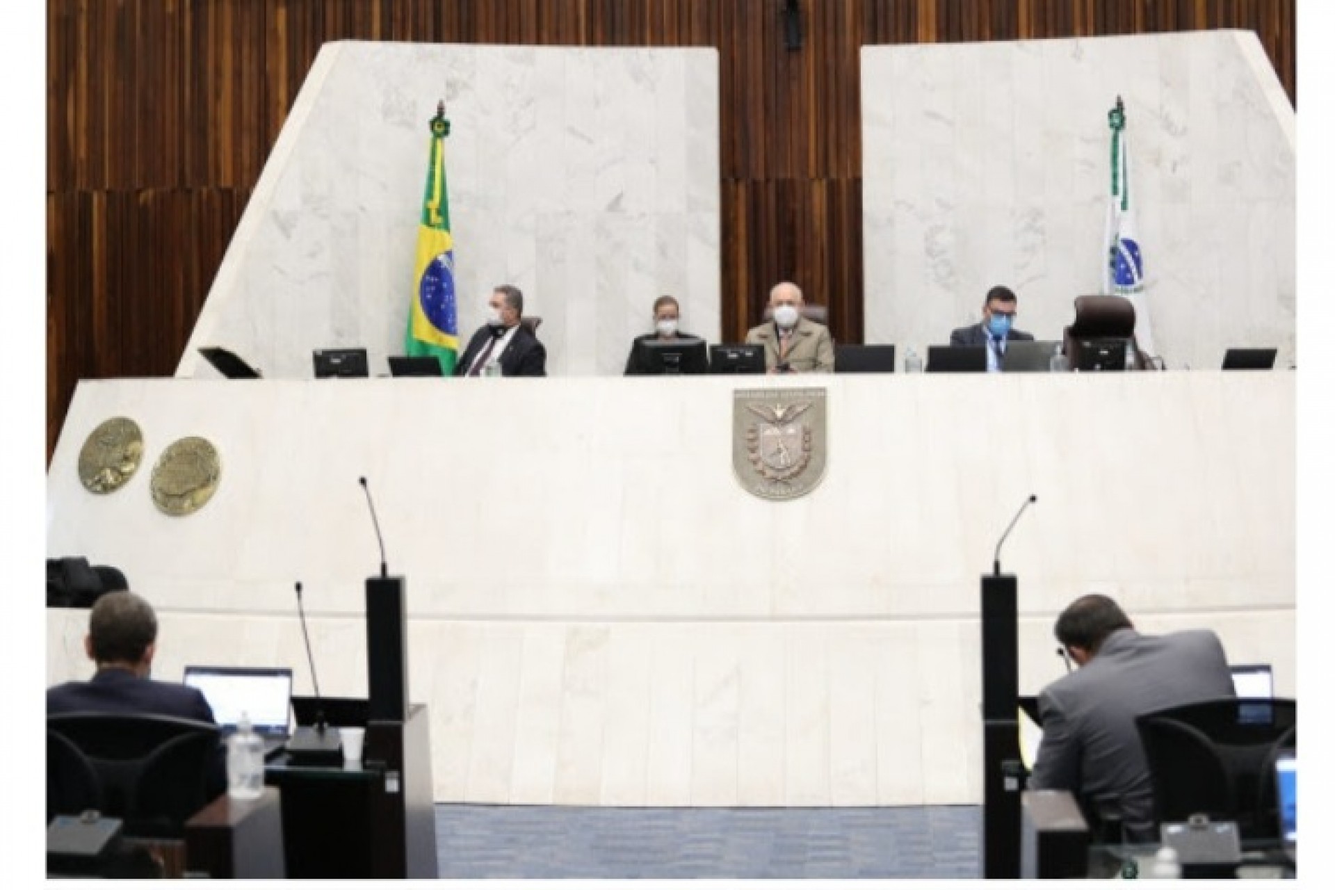 Deputados aprovam projeto que pode reduzir em até 20% o preço do gás de cozinha no Paraná