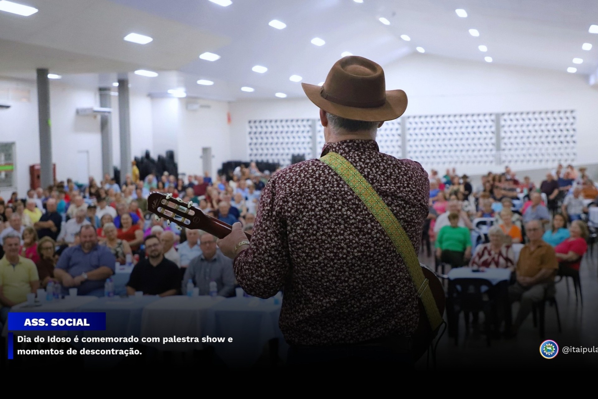 Dia Internacional do Idoso é comemorado com palestra show e momentos de descontração em Itaipulândia