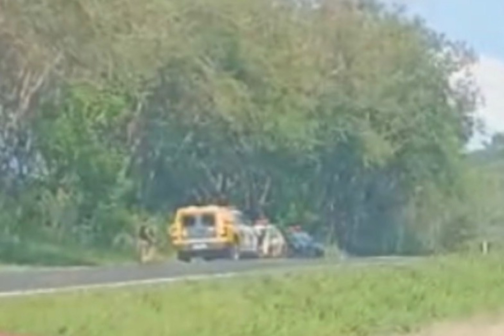 Dois suspeitos morrem em confronto com o BPFron na BR-277 em Matelândia