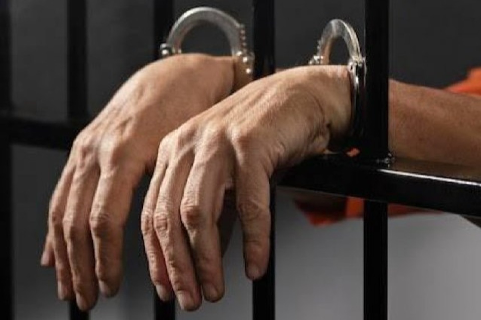 Entre estados mais populosos, Paraná é o que mais coloca presos em liberdade provisória