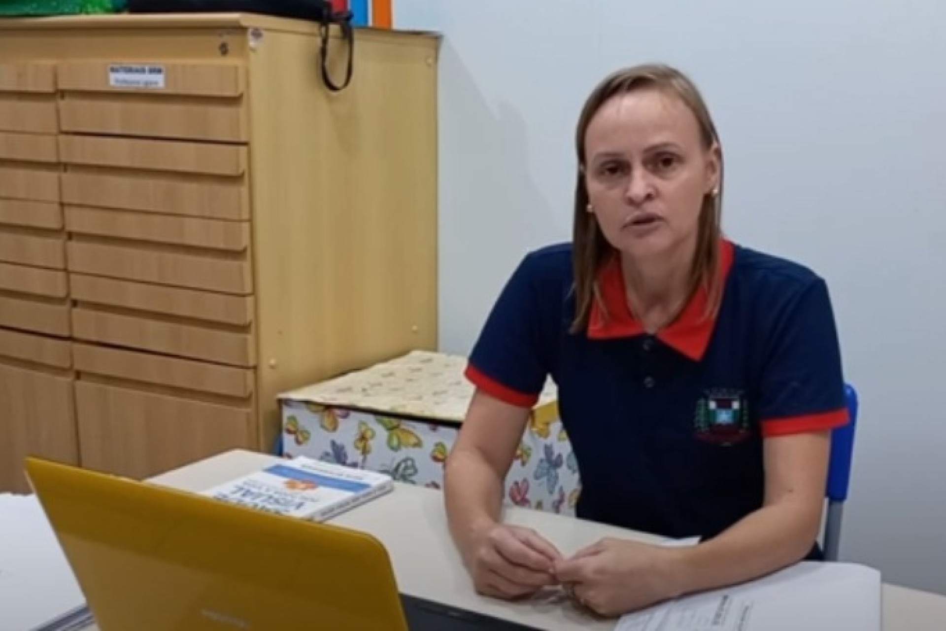 Entrevista com a professora Ilaine Becker sobre a sala de Estimulação visual (vídeo)