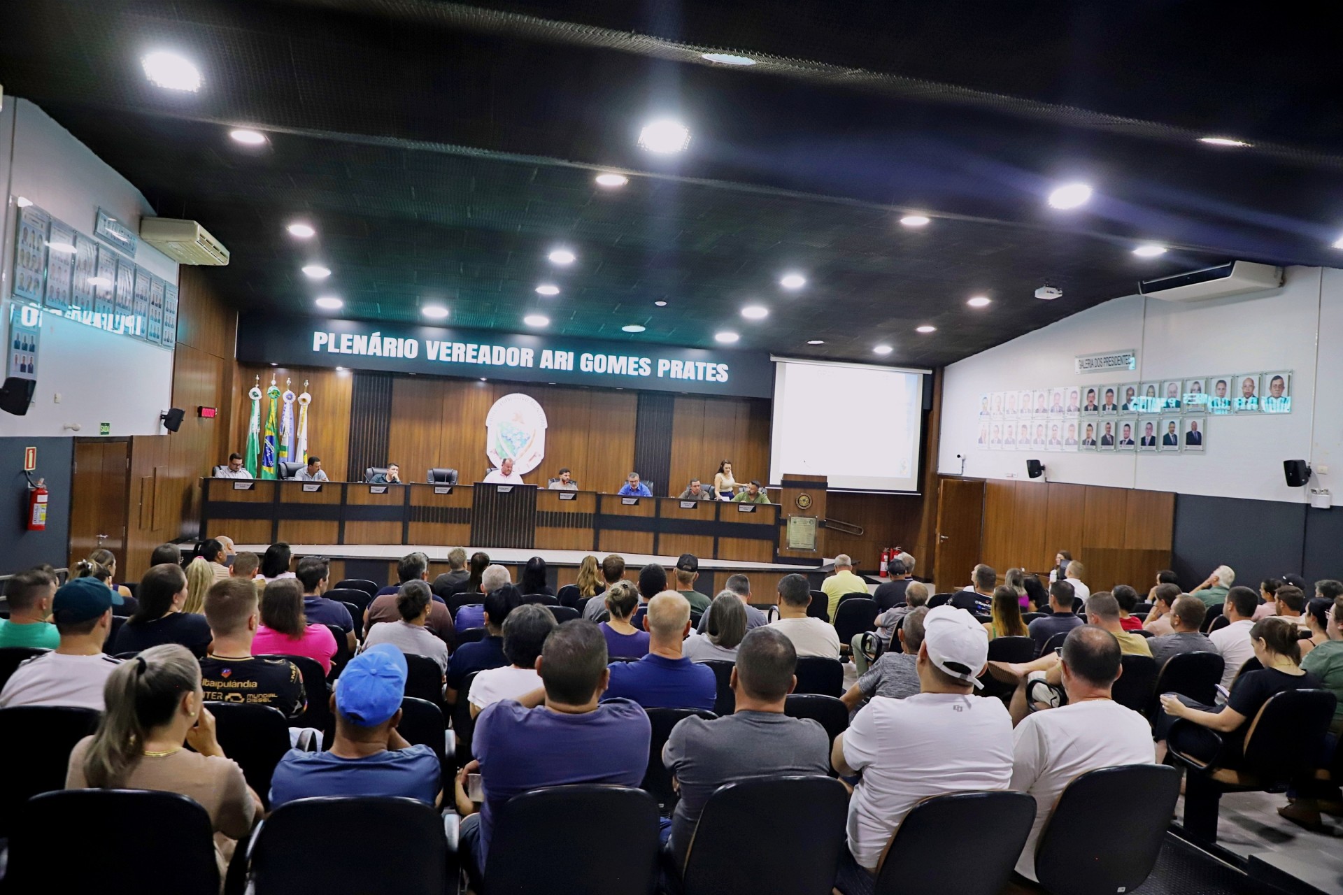 Executivo e Legislativo unidos dão início a 2026 com projetos estratégicos em Itaipulândia