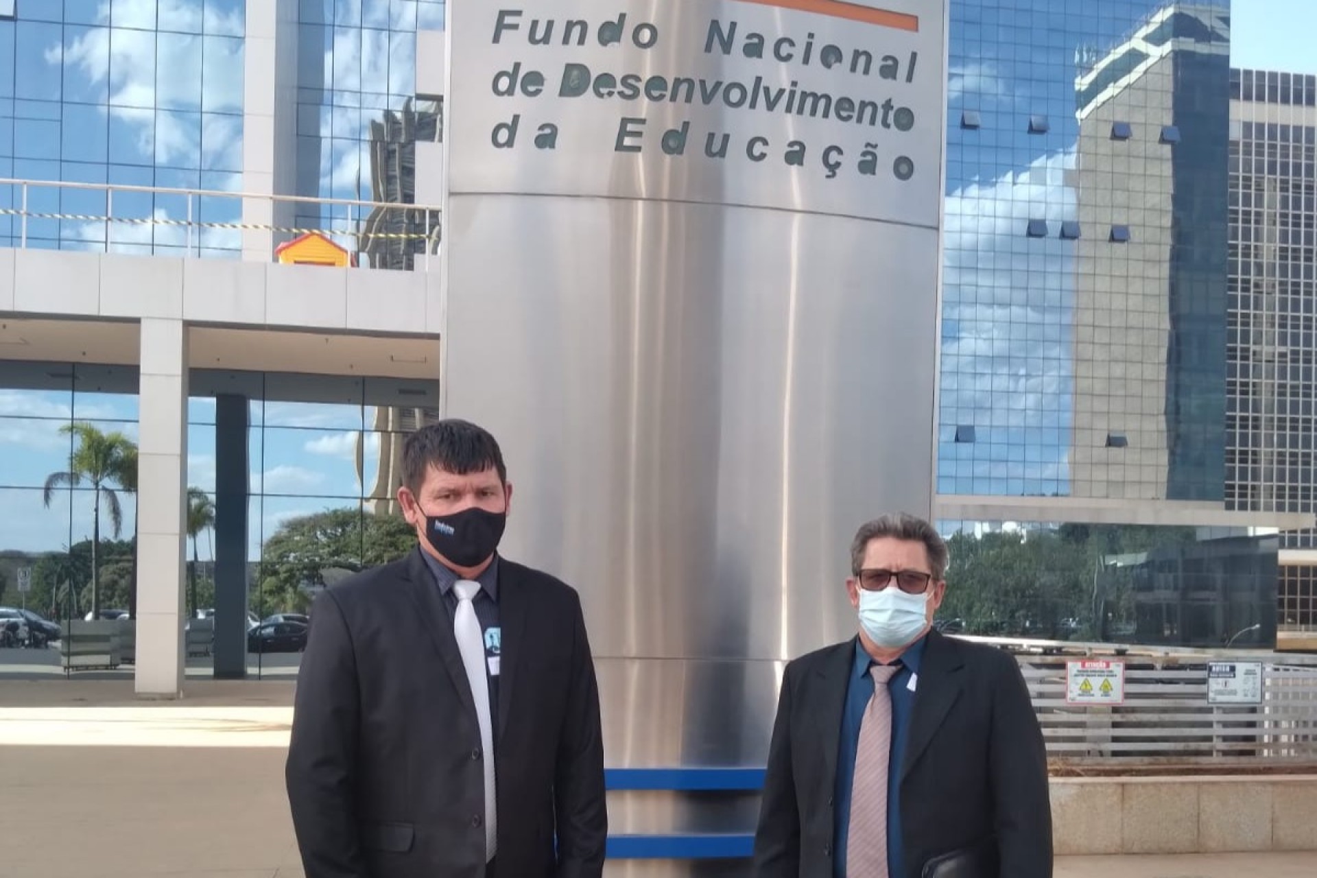 Ferrari e Chenho cumprem agenda junto ao FNDE e Ministério da Integração Nacional em Brasília