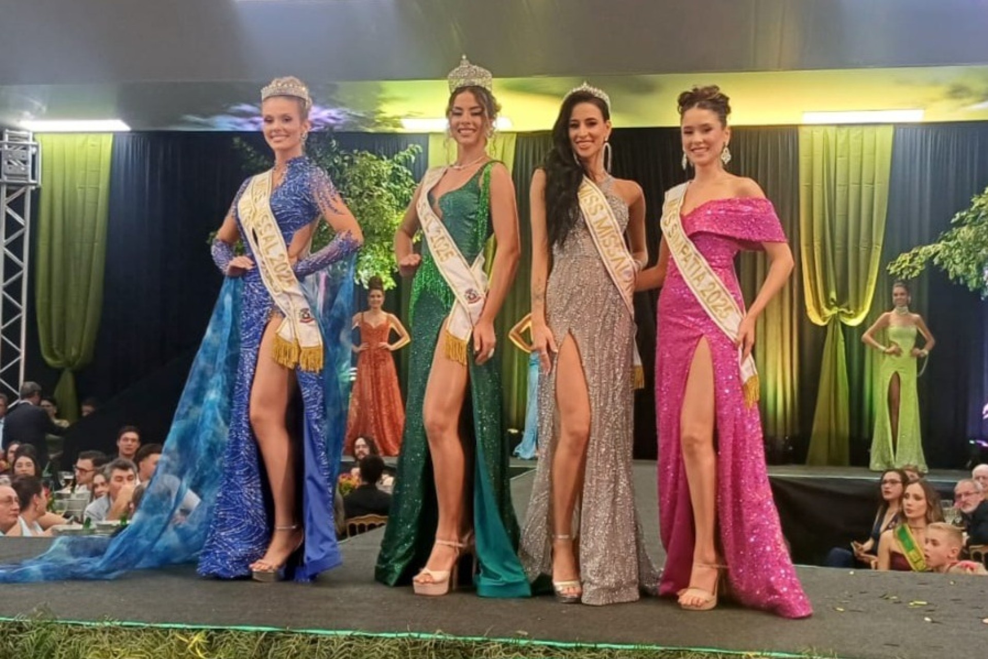 Flávia de Souza é eleita Miss Missal