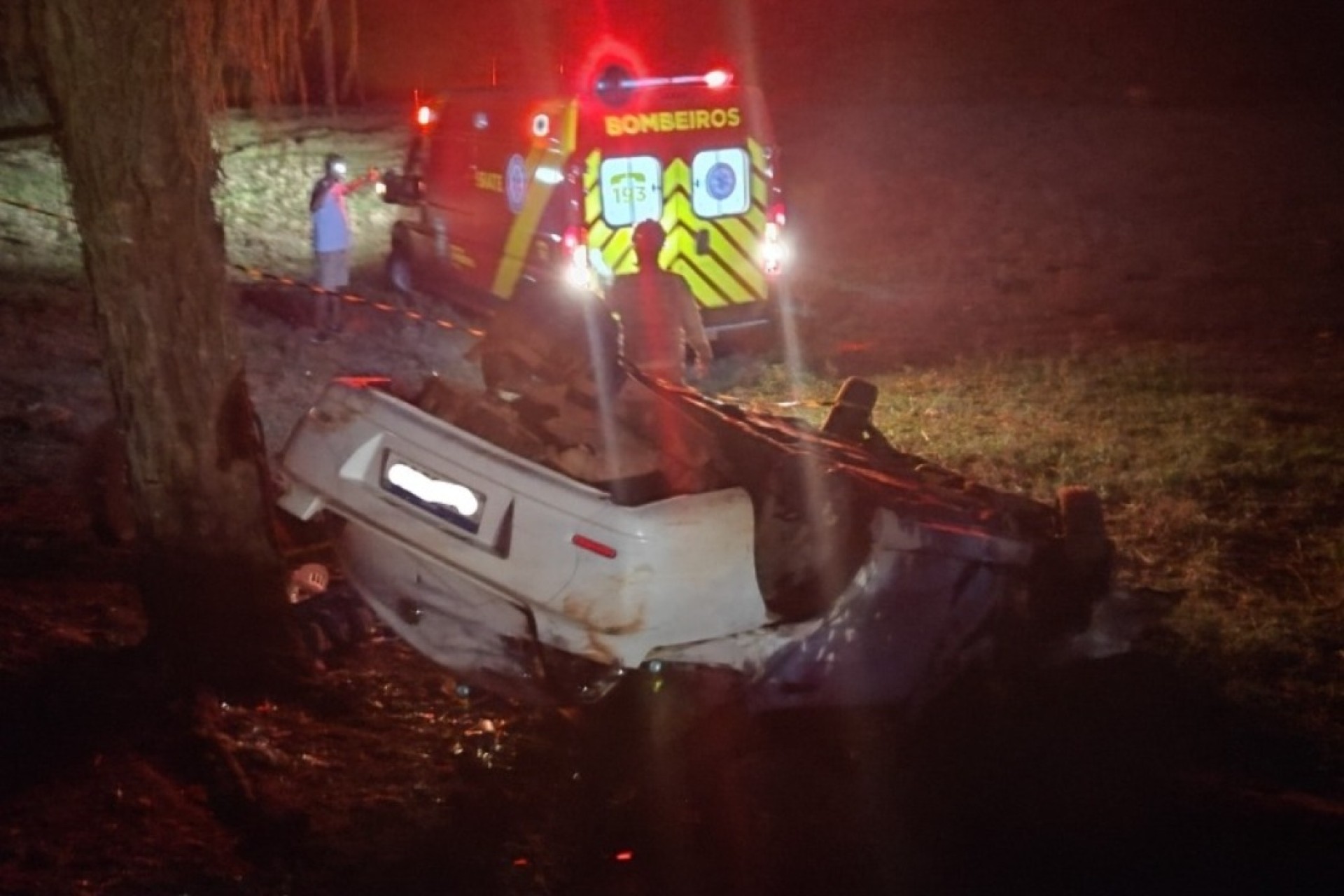 Grave acidente na PR 497 em São Miguel do Iguaçu deixa uma pessoa morta e quatro feridas