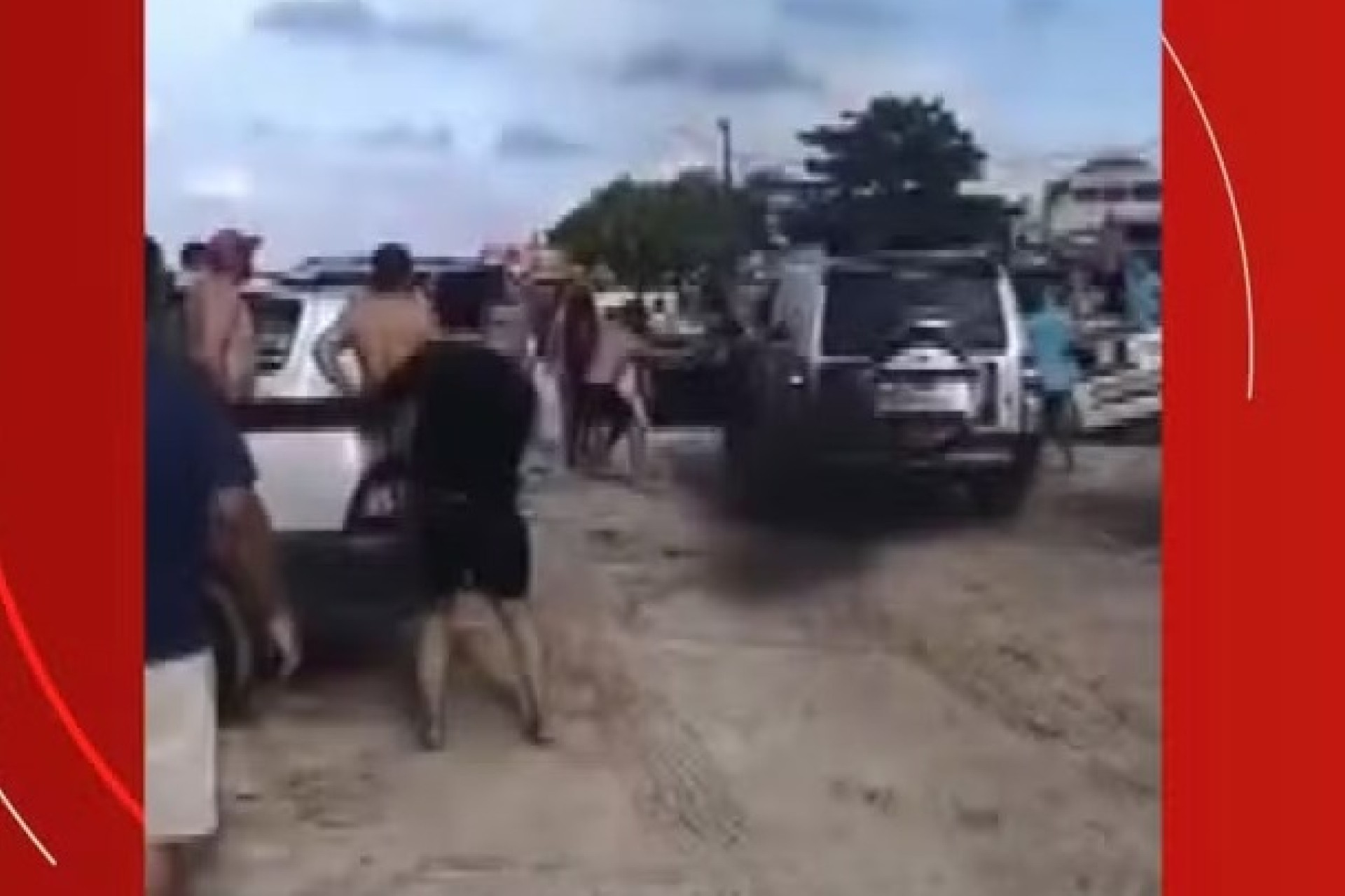 Homem alcoolizado atropela e mata esposa de amigo durante briga generalizada em praia no Paraná