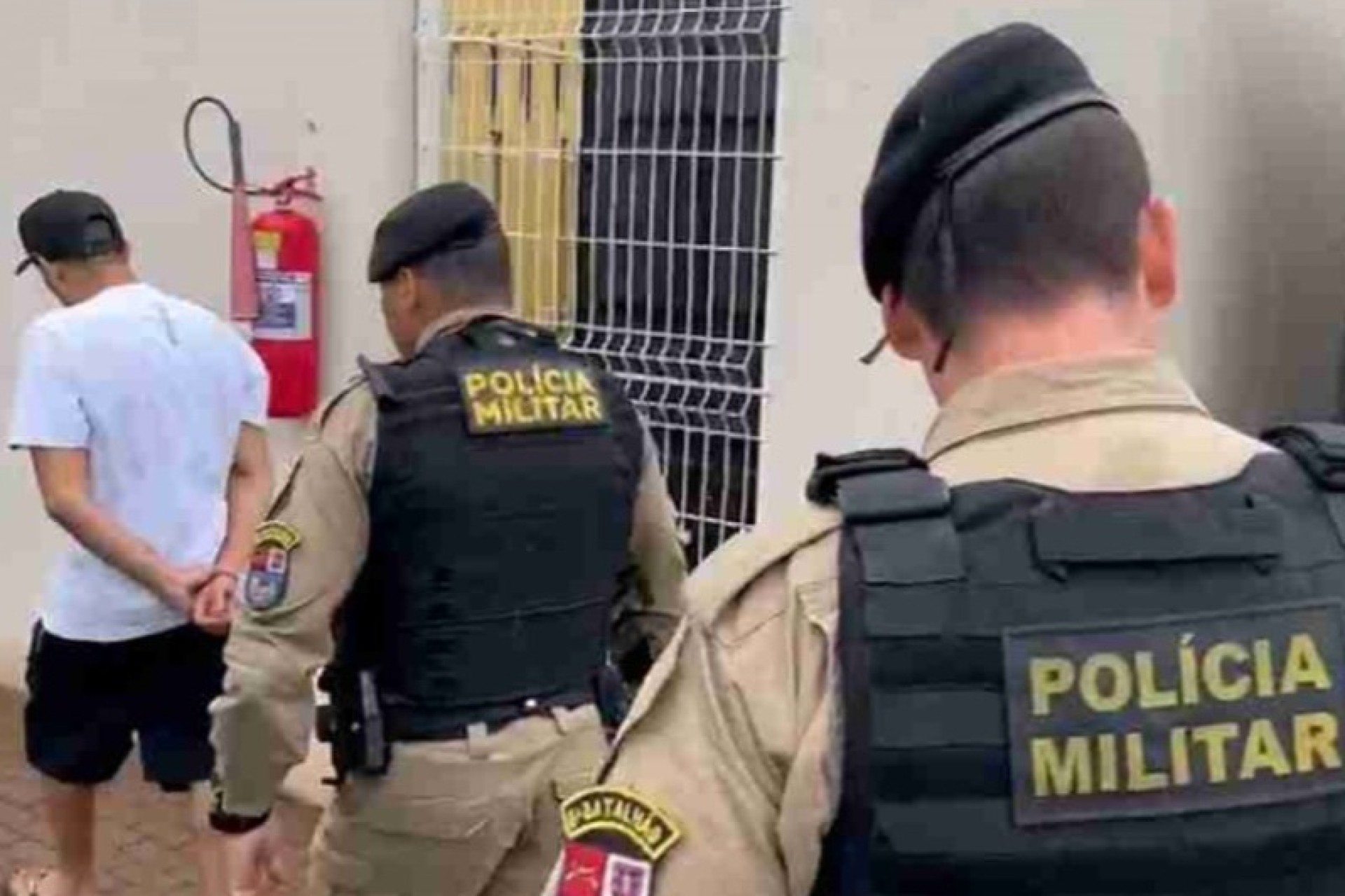 Homem de 22 anos é preso na Rodoviária de Cascavel com adolescente que fugiu para morar com ele