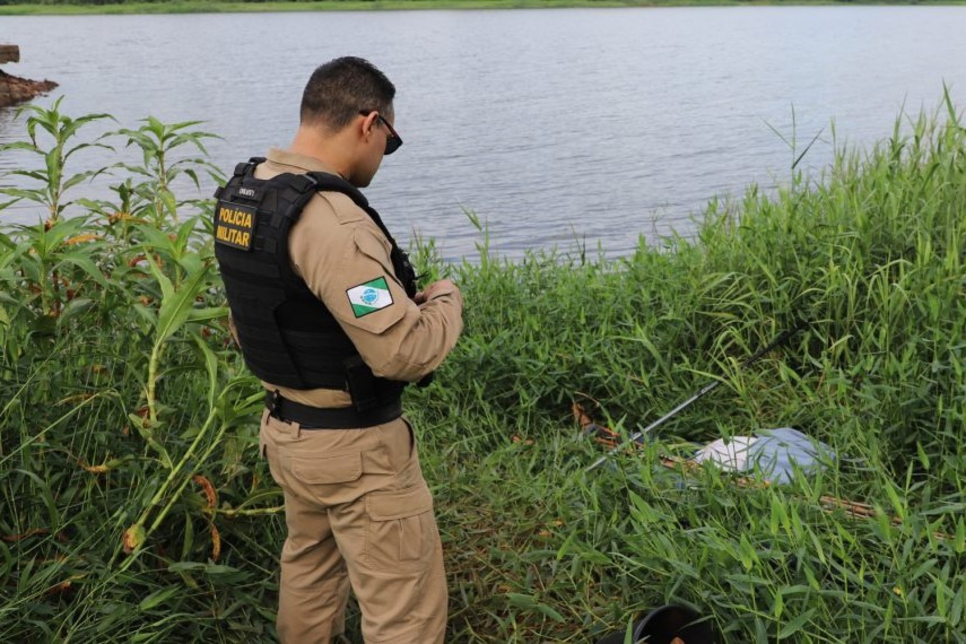 Homem de 72 anos é encontrado morto próximo ao píer no Balneário Jacutinga