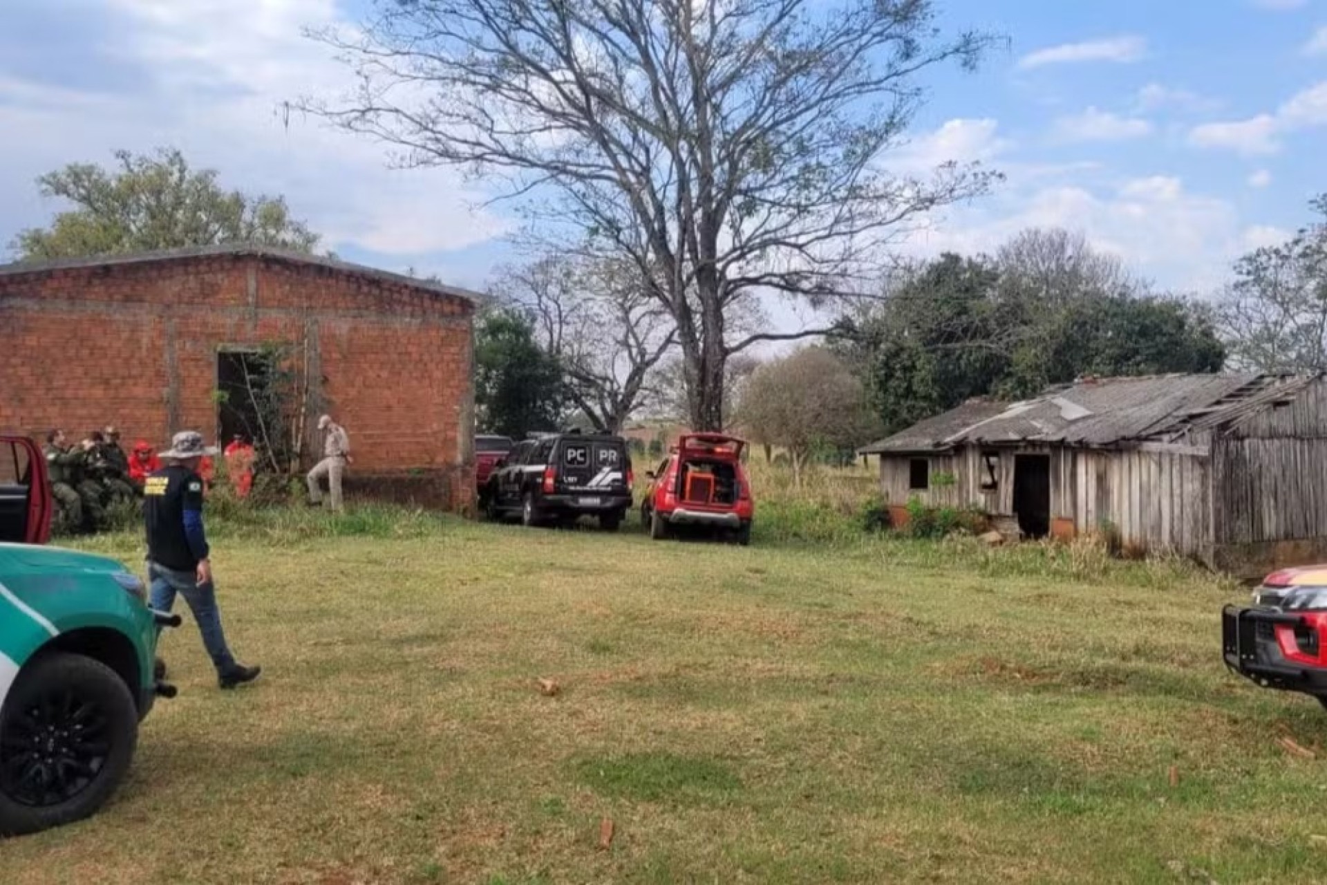 Homens desaparecidos ao fazer cobrança no PR: Munições são encontradas em propriedade alvo de dívida