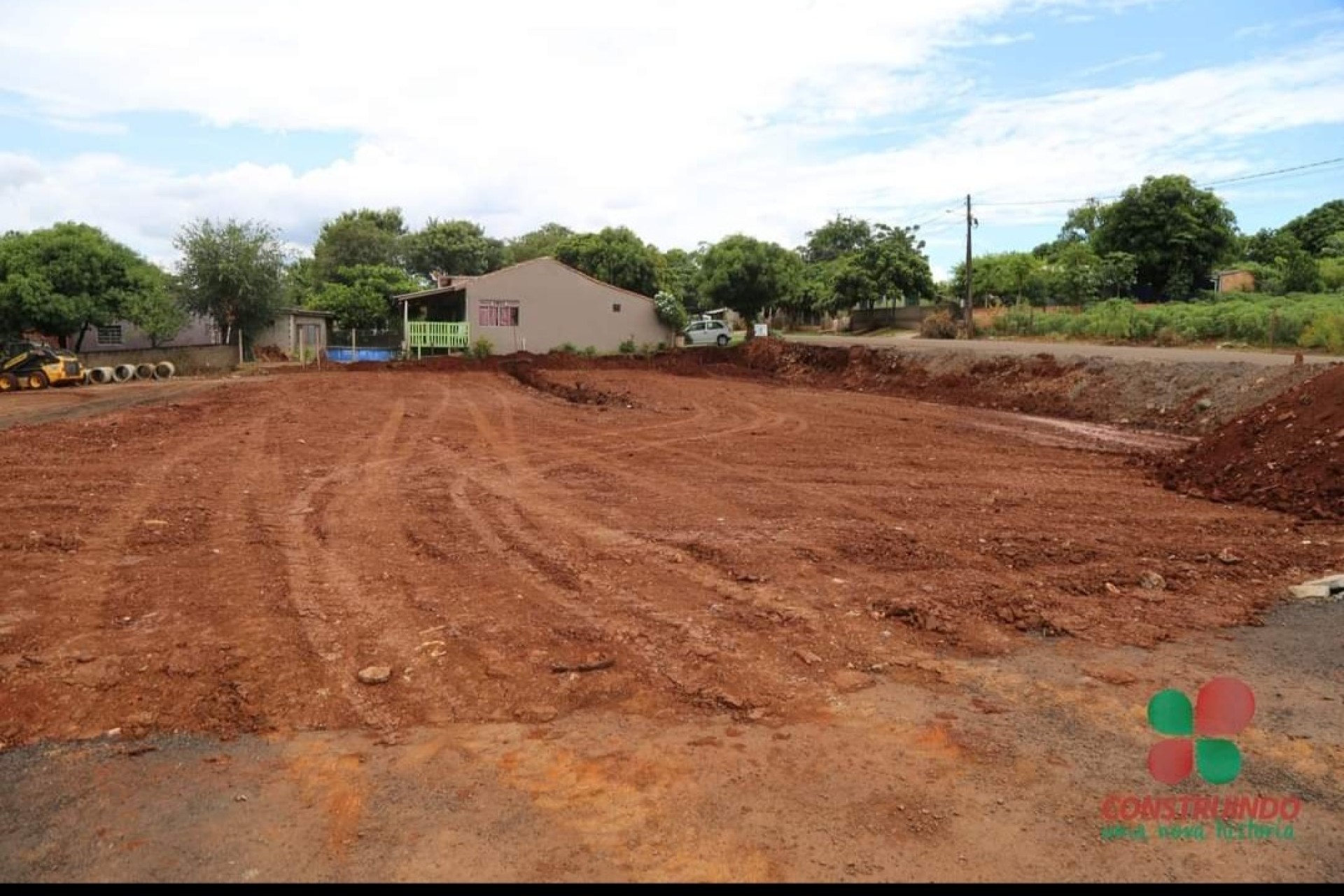 Iniciadas as marcações para a construção do campo de Futebol Society no Portão Ocoí