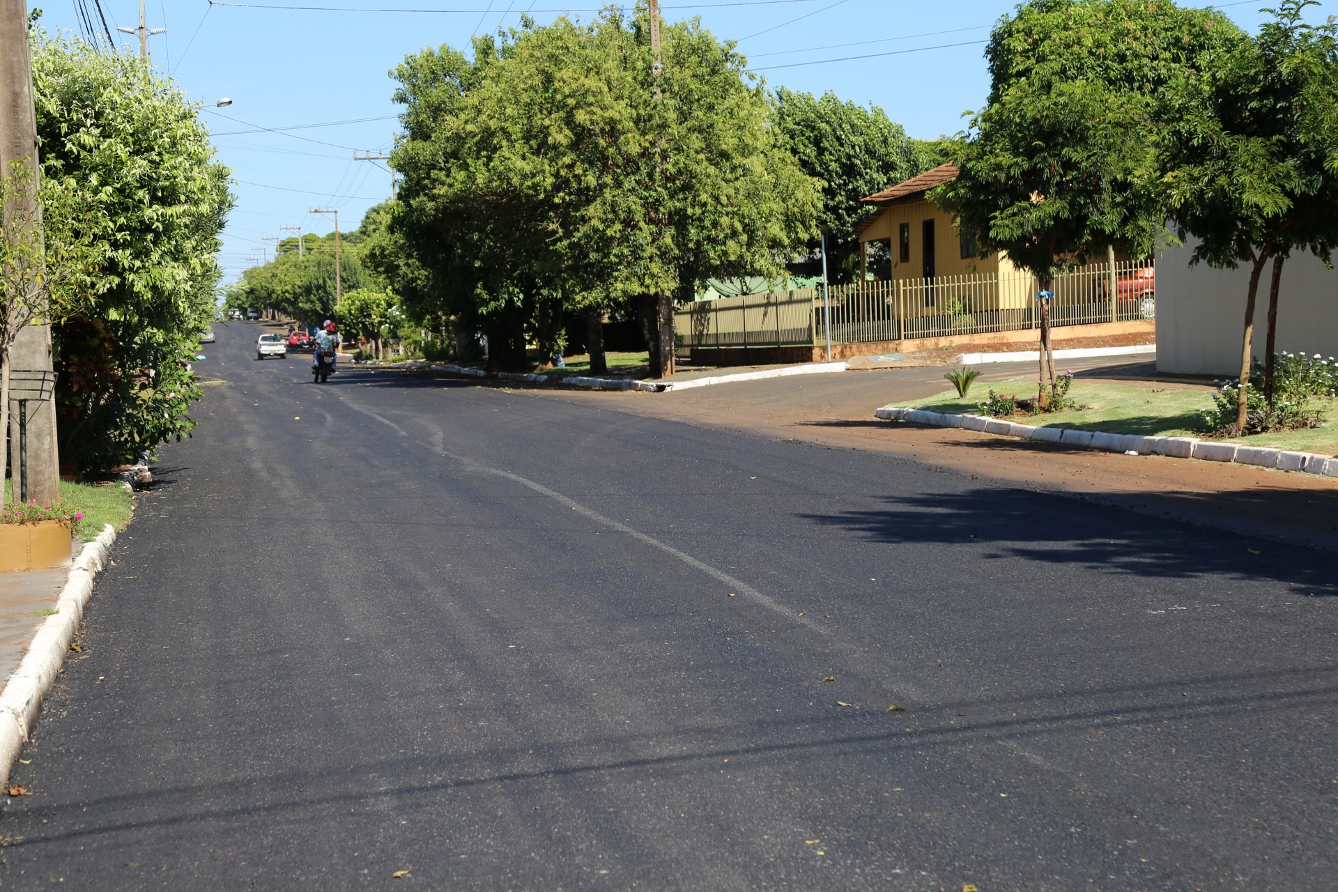 Iniciado recape asfáltico na Rua Flores da Cunha em Missal