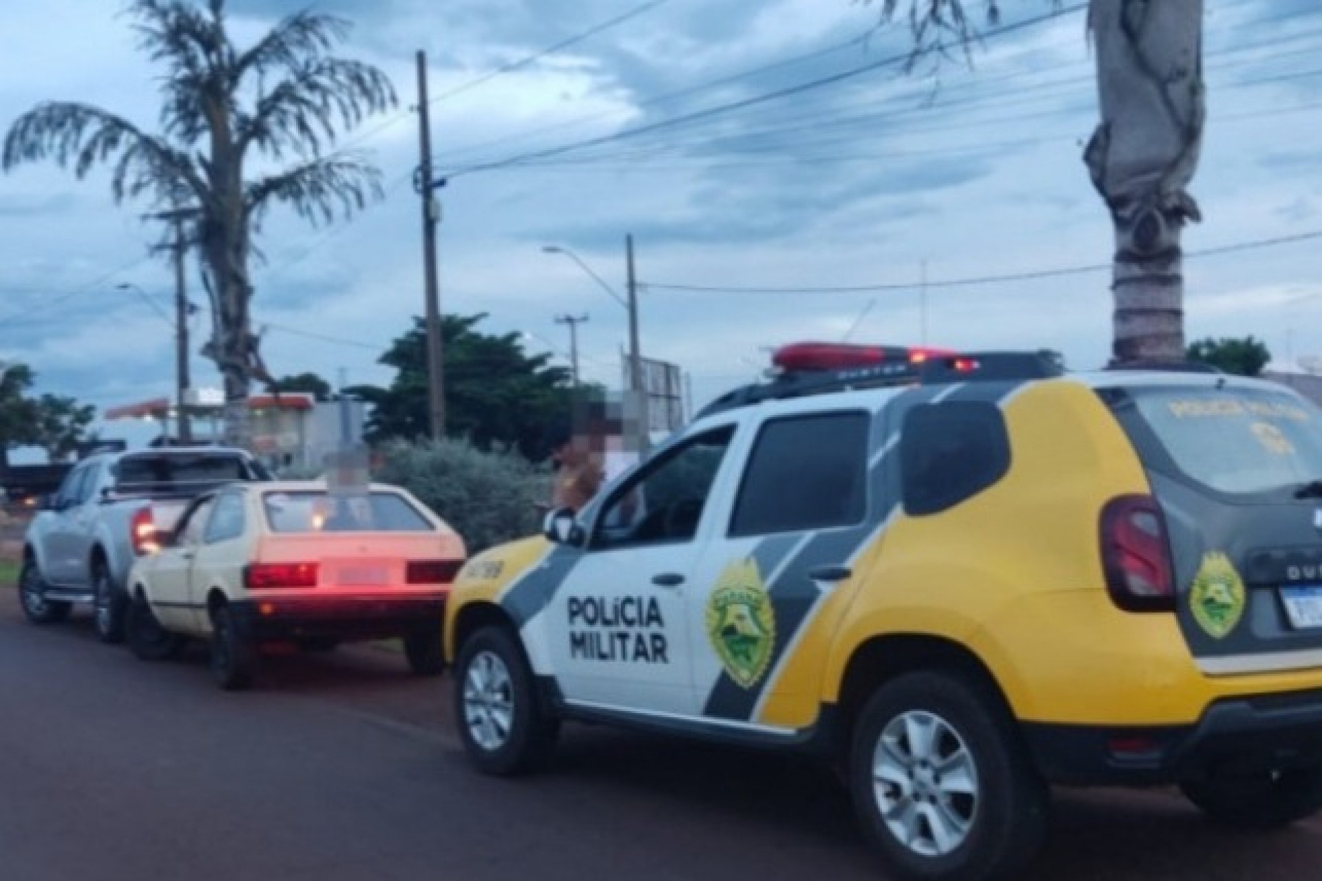 Itaipulândia: Após colidir na traseira de caminhonete motorista embriagado é preso pela Pol. Militar
