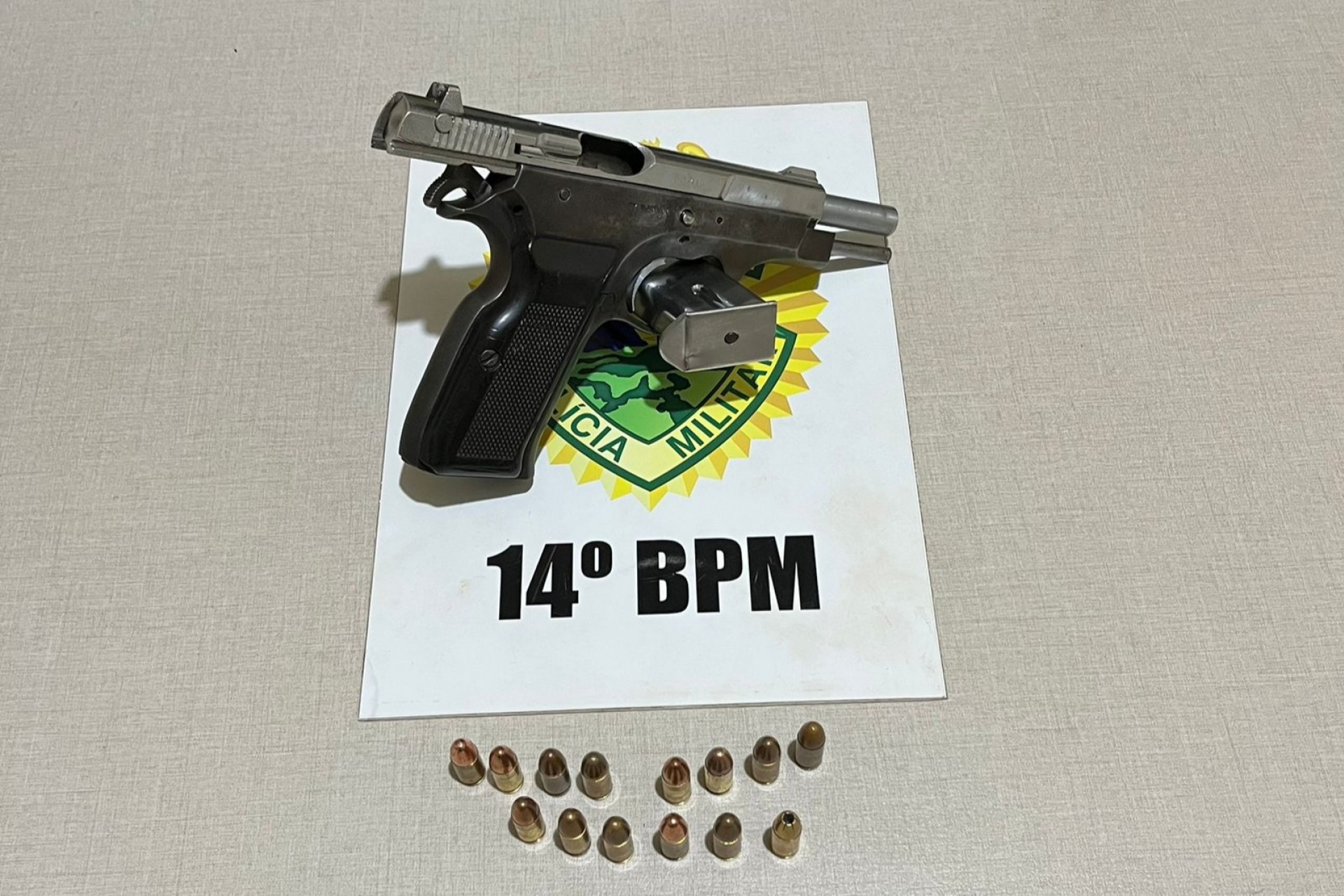 Itaipulândia:  Polícia Militar prende indivíduo com pistola 9mm