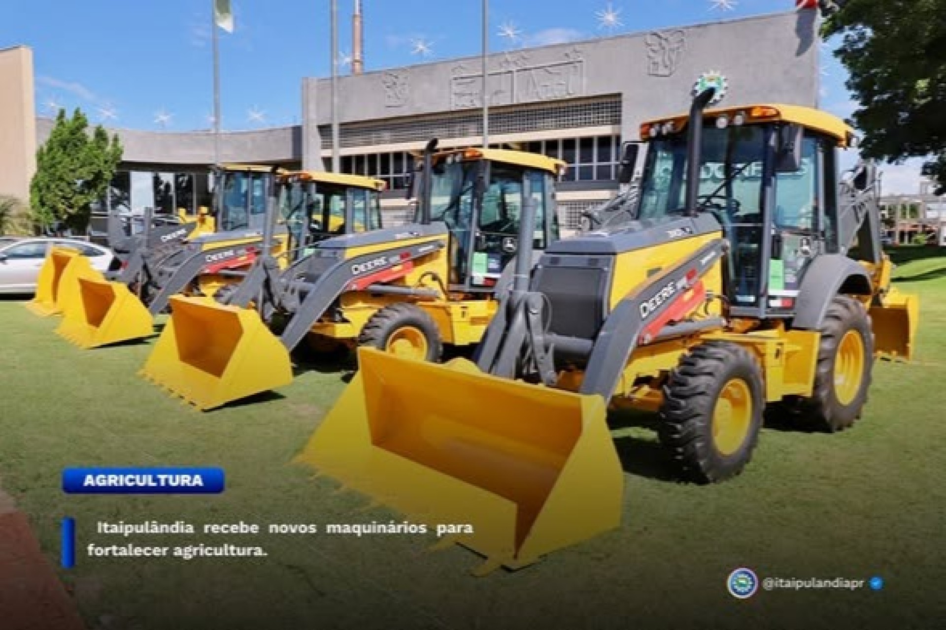 Itaipulândia recebe novos maquinários para fortalecer agricultura.
