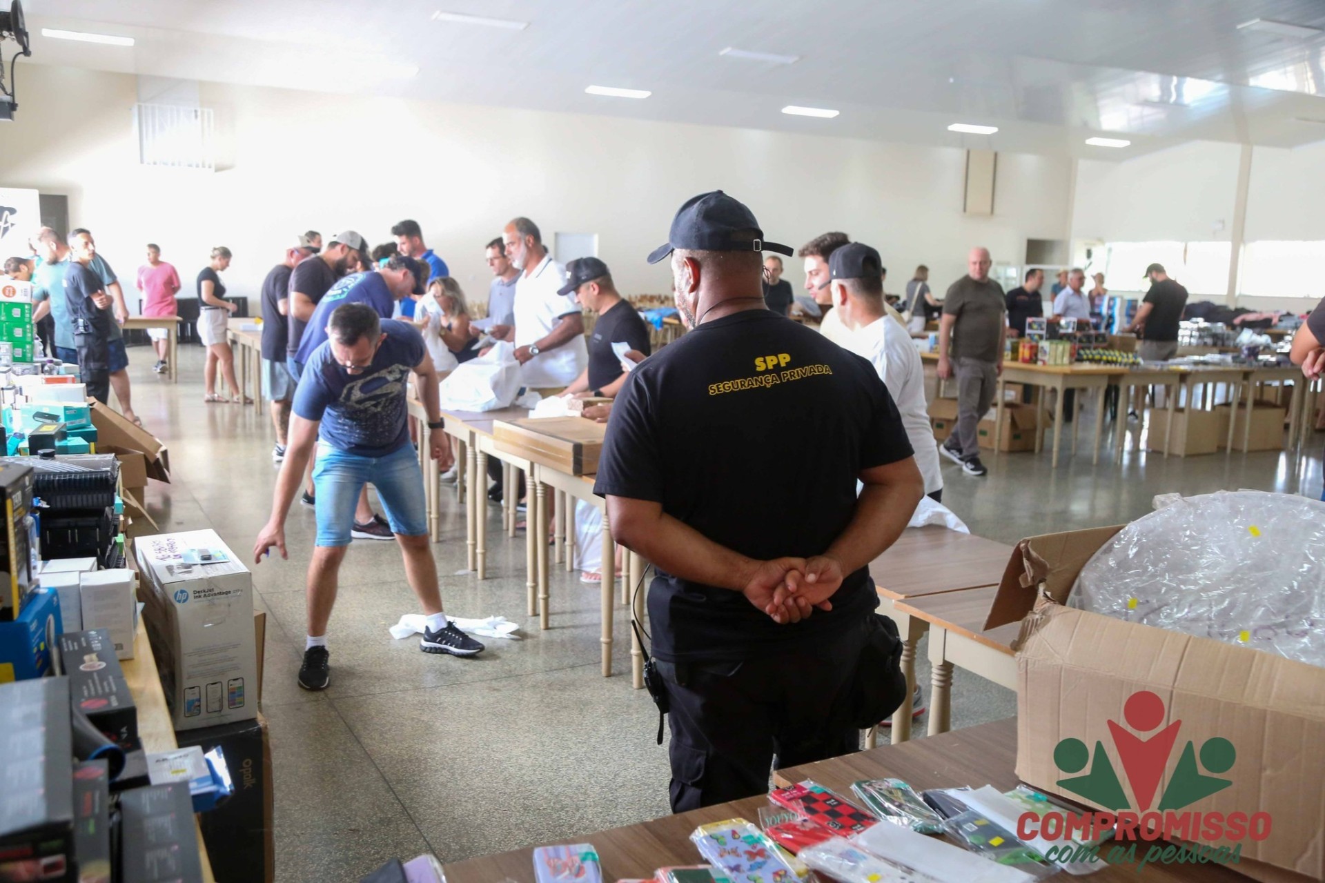 Itens remanescentes do Bazar do Provopar em Missal estarão à venda no prédio da CNEC