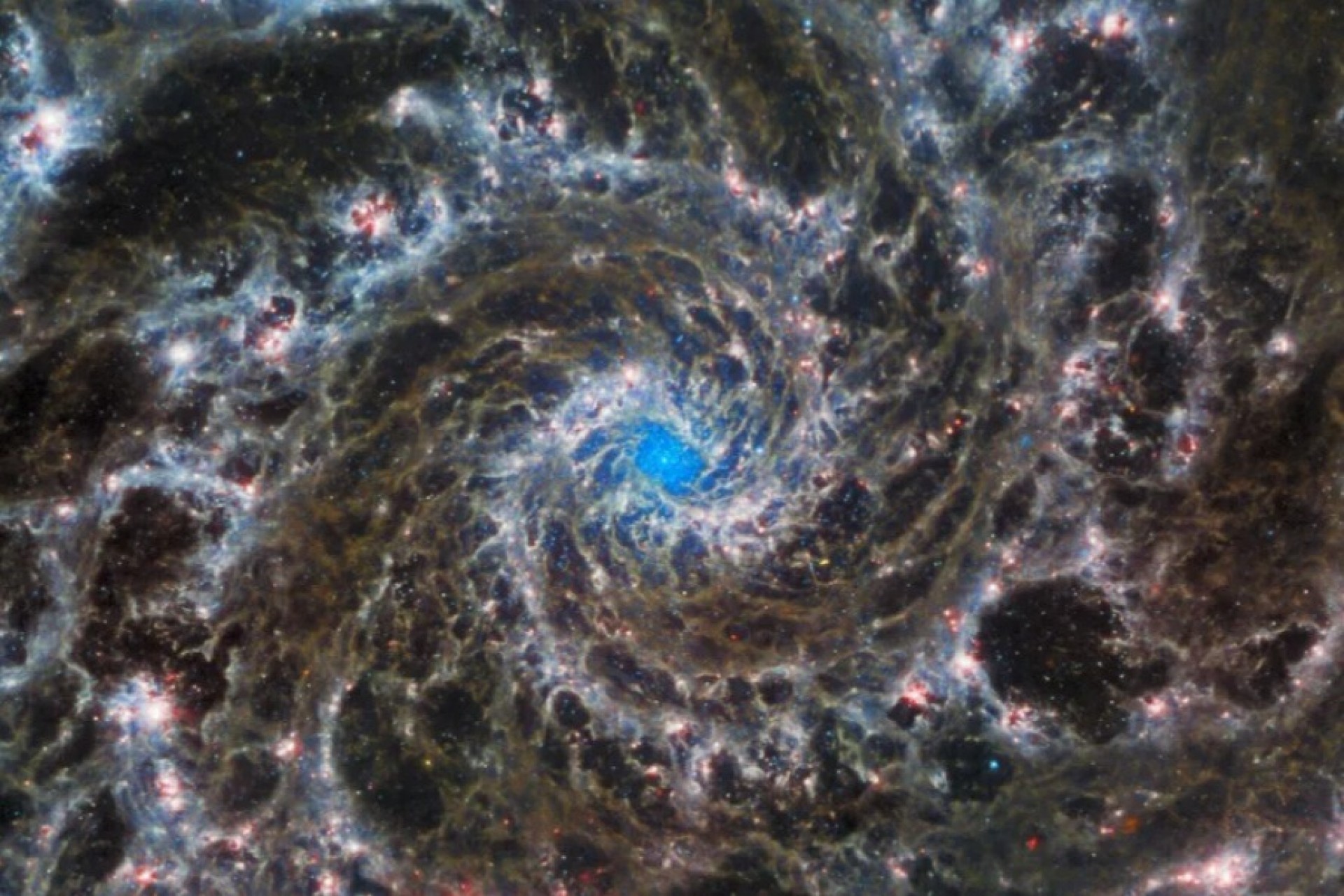 James Webb: supertelescópio flagra novas imagens de 'galáxia fantasma'