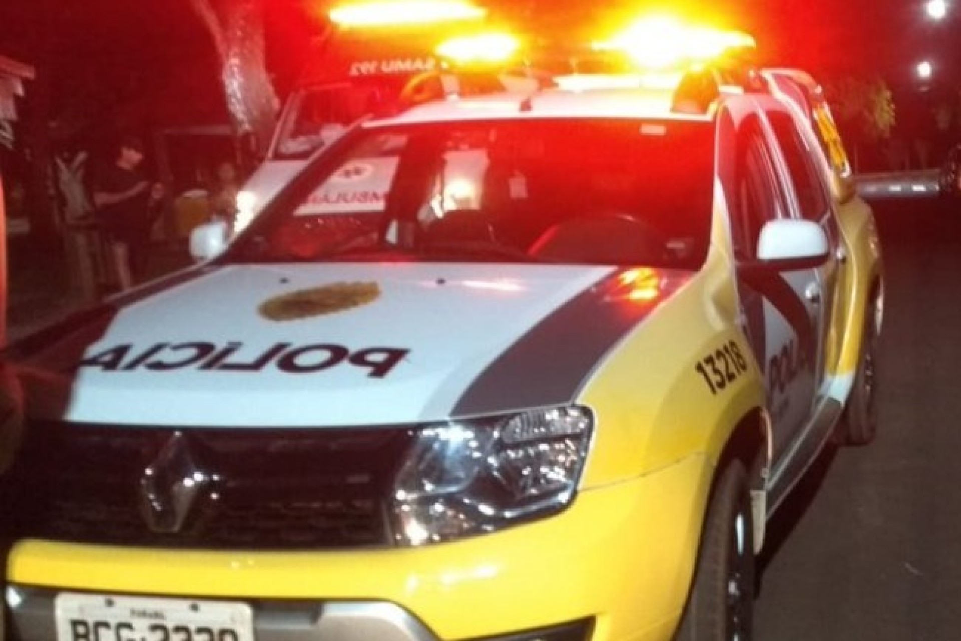 Jovem é agredida com soco na boca e arrastada no asfalto pelo namorado em Santa Helena