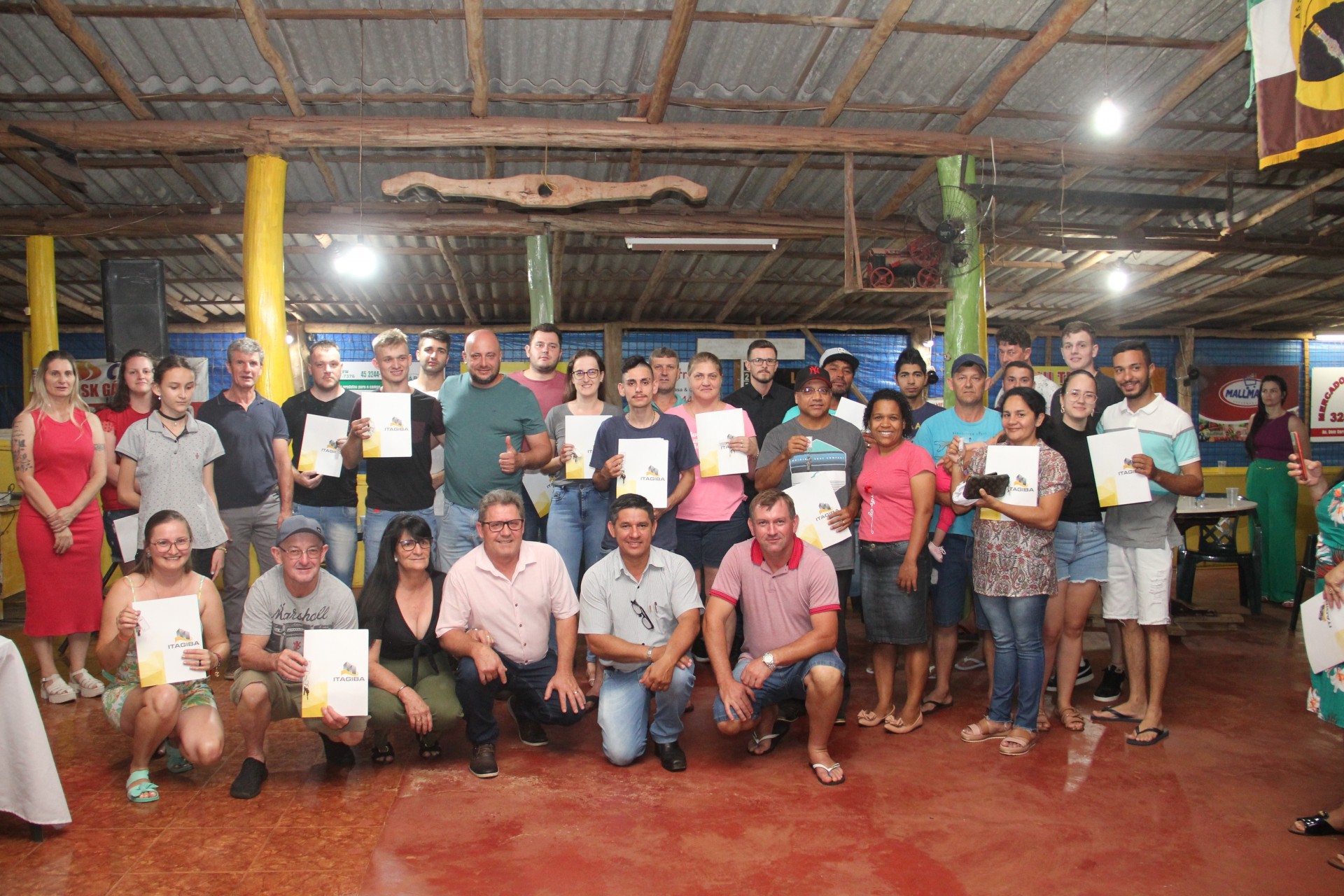 Mais 33 famílias de Missal realizam o Sonho da Casa Própria