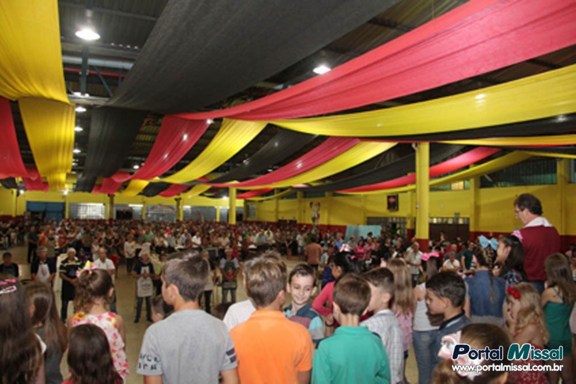 Mais de 1.100 pessoas participaram do Festival de Galinhada