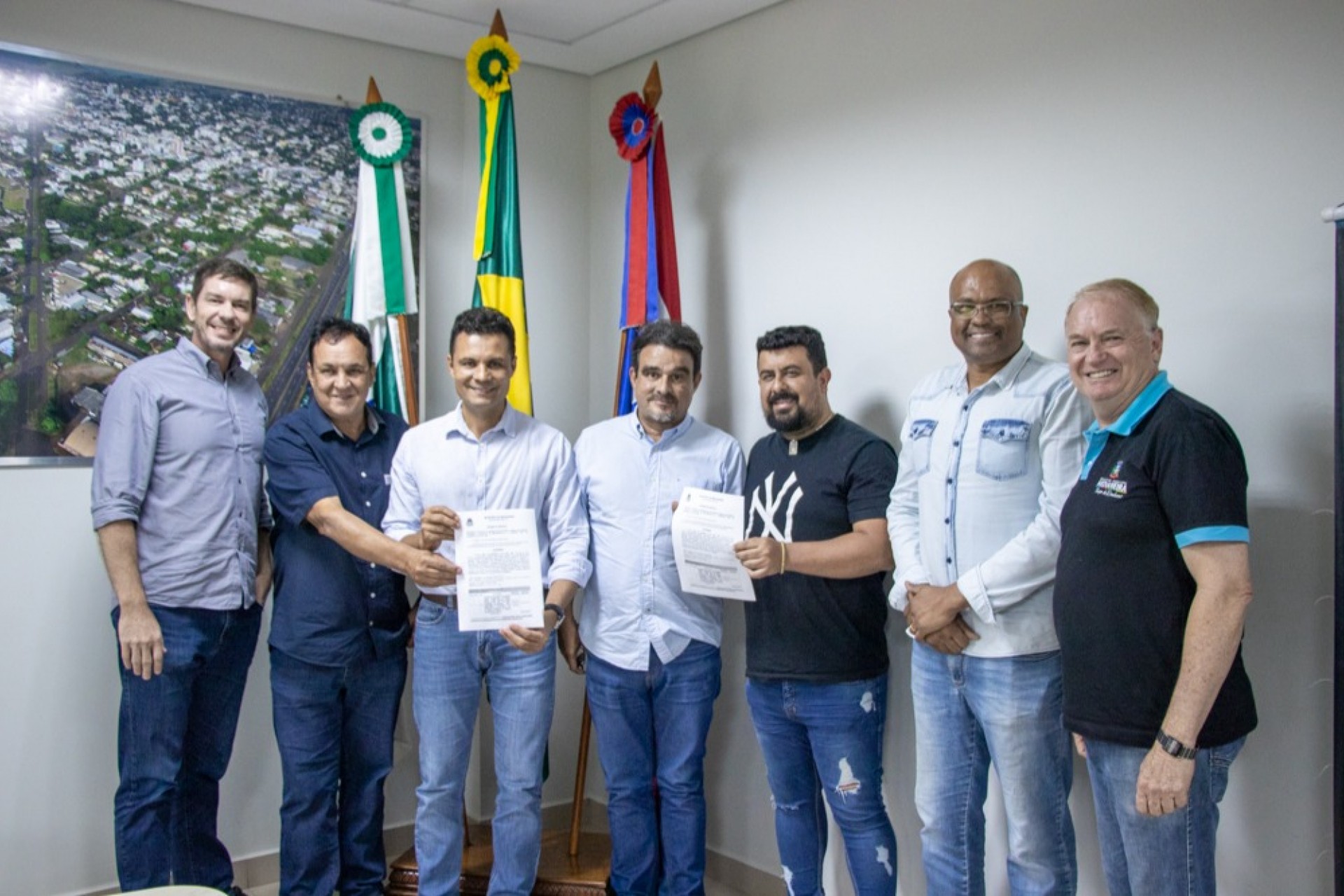 Medianeira: Entregue Ordem de Serviço para asfalto na Comunidade Linha Mineira