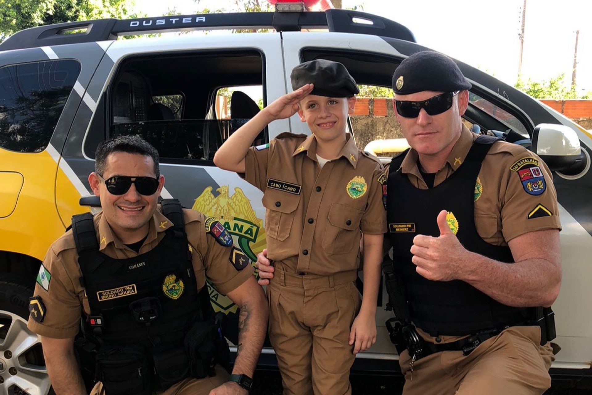 Menino de 10 anos recebe fardinha como presente de aniversário da Polícia Militar de Itaipulândia