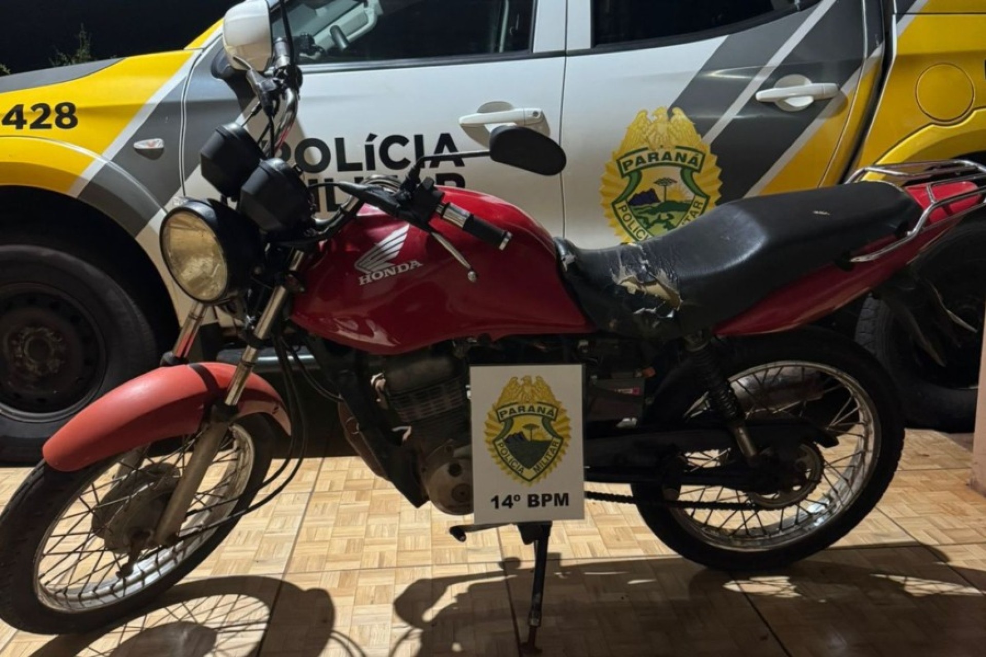 Menor é flagrado conduzindo motocicleta irregular em Missal