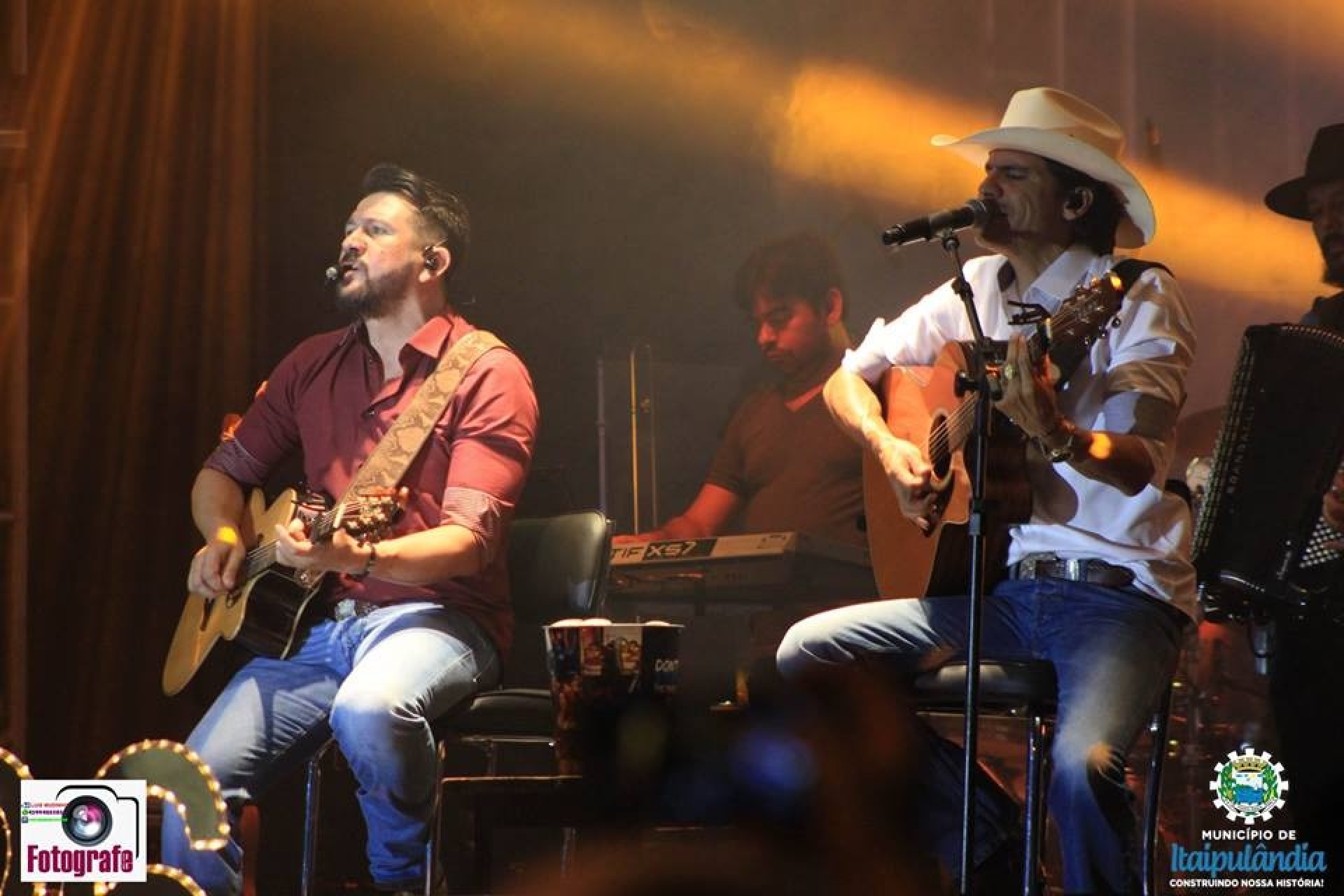 Milhares de pessoas prestigiaram Show com Jads e Jadson em Itaipulândia