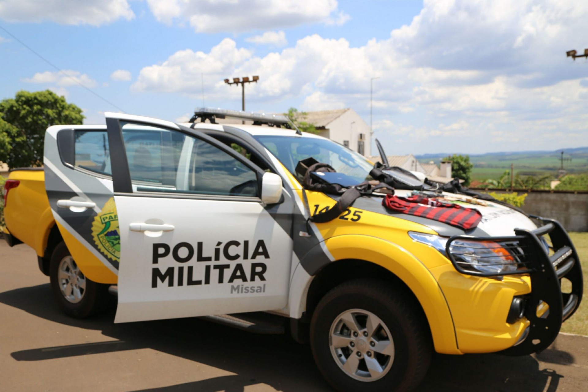 MISSAL: Equipes policiais prendem indivíduos que cometeram assalto no início da manhã de hoje, 02