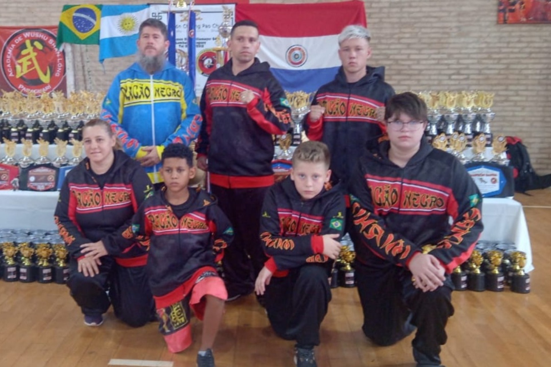 Missal/Santa Helena: Equipe de Kung Fu, Wushu Dragão Negro participou do 9° campeonato internacional