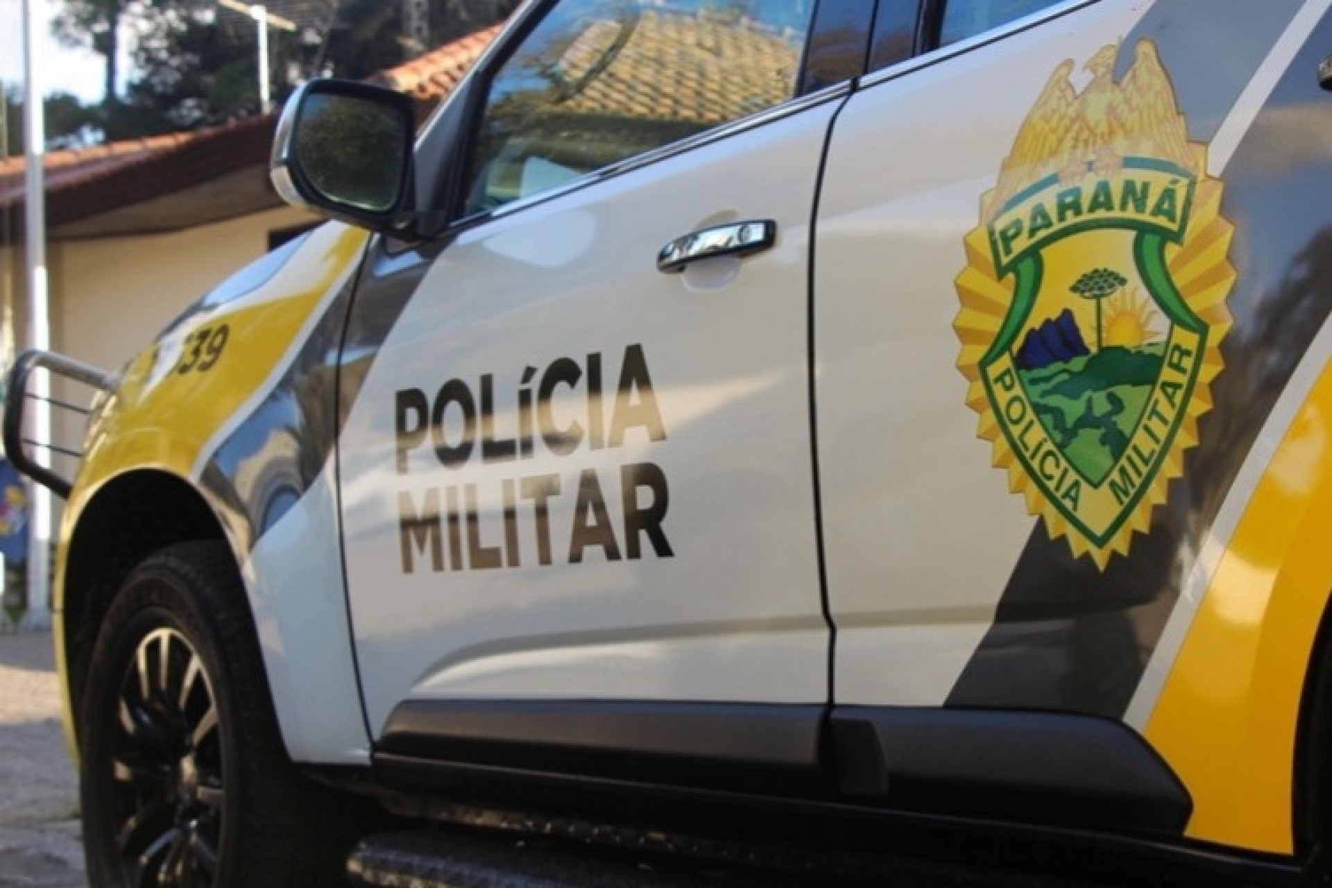 Morador é rendido por assaltante encapuzado durante roubo em residência em Missal