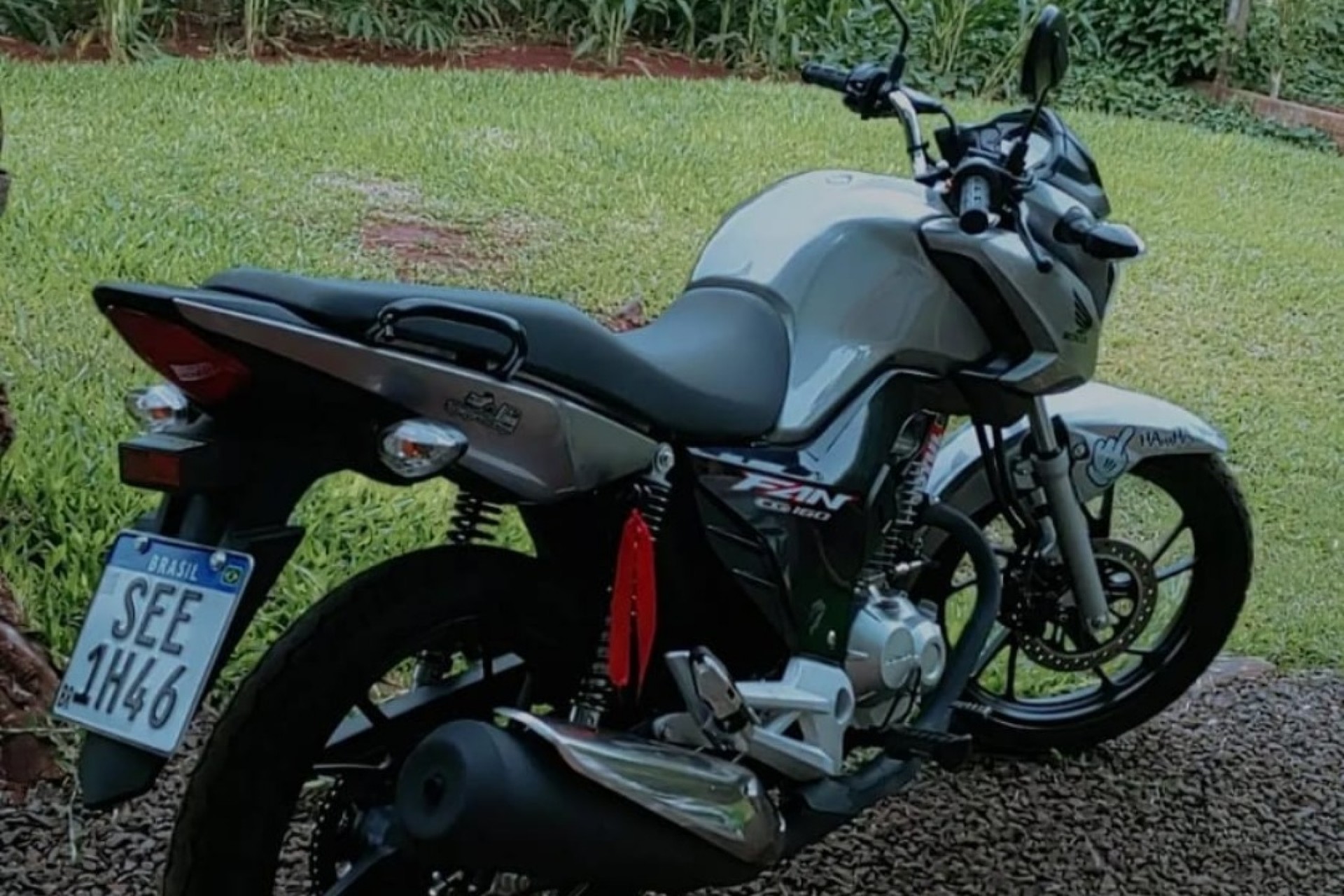 Moradora de Missal tem moto furtada durante a madrugada