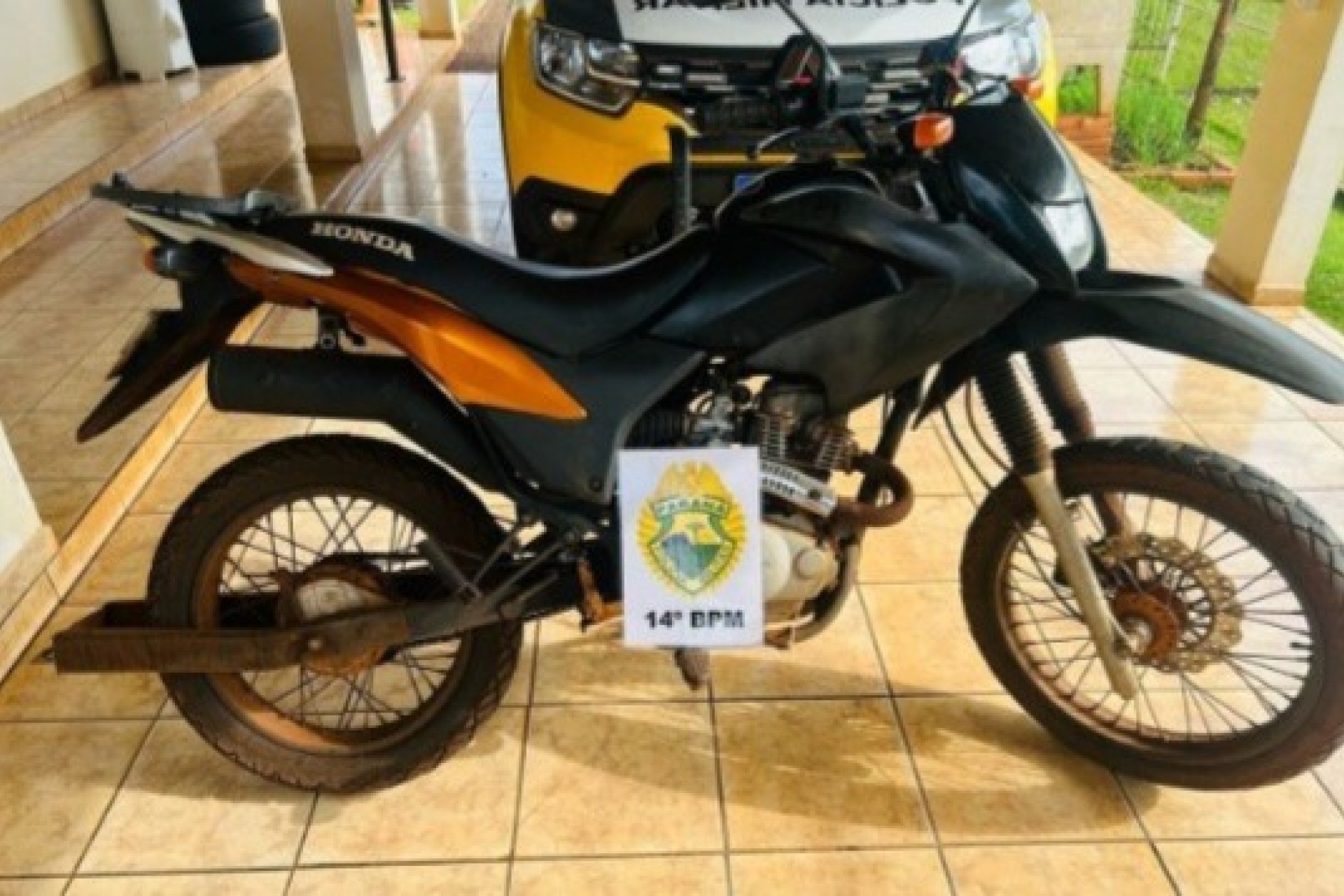 Motocicleta roubada em Foz do Iguaçu é recuperada pela PM em Itaipulândia
