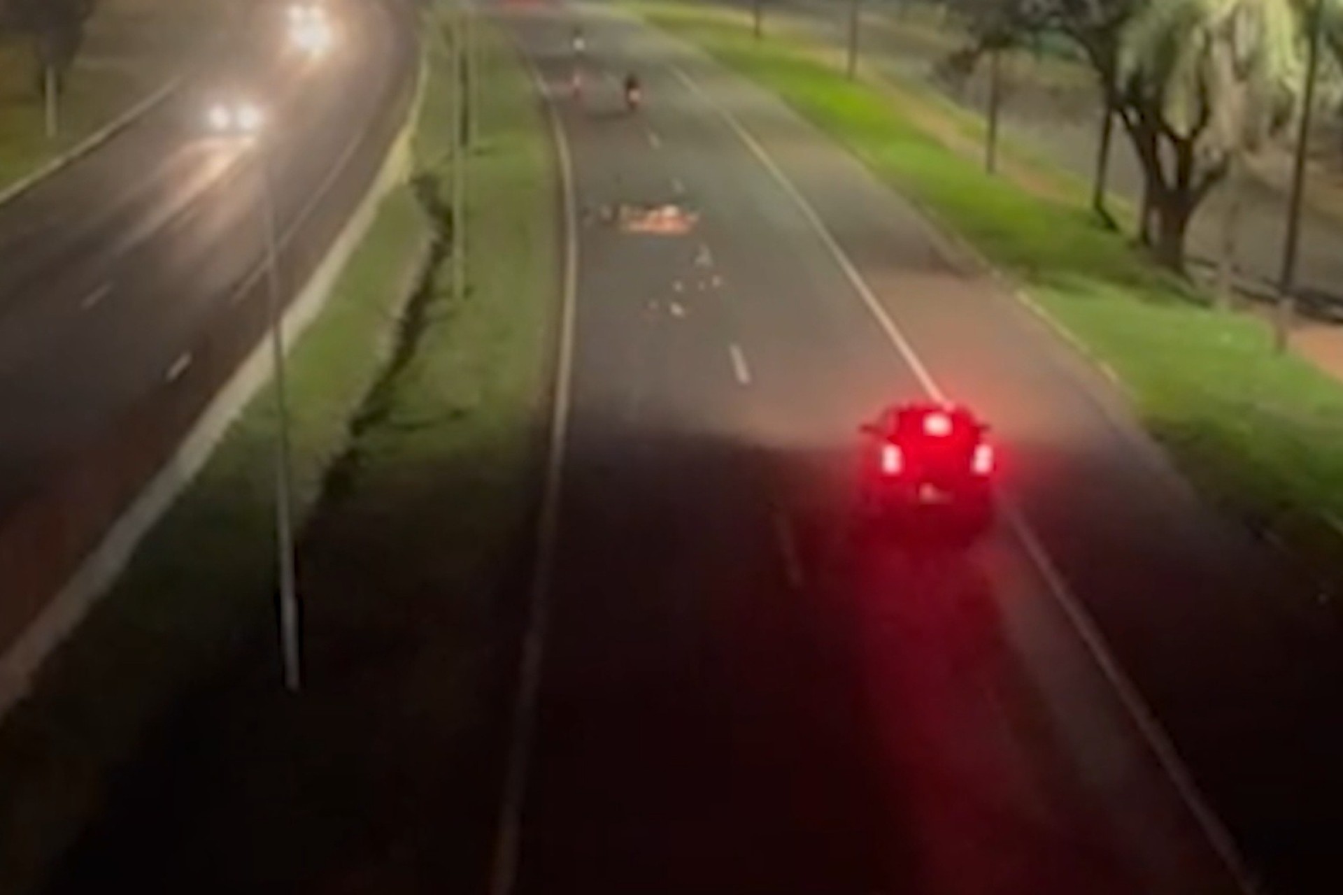 Motociclista fica ferido durante racha na BR 277 em Foz do Iguaçu